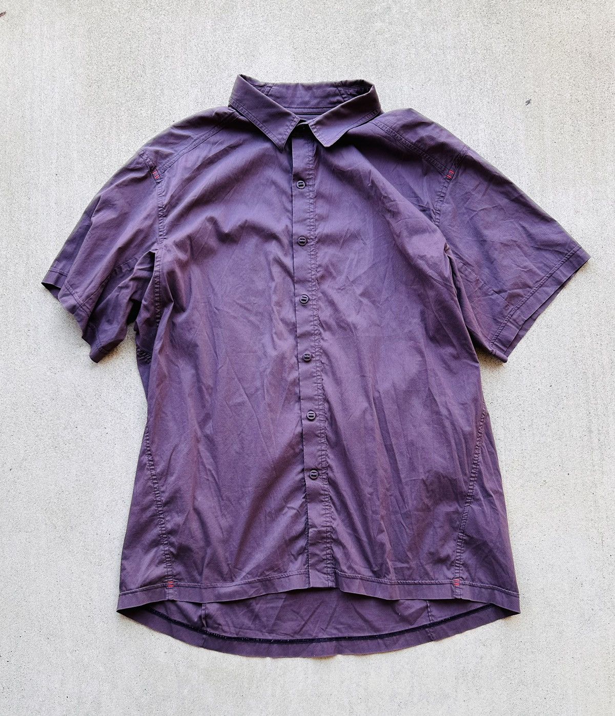 Arc'teryx ARCTERYX Shirt Men Size Xl Purple Short Sleeve Button Up Size US XL / EU 56 / 4 - 1 Thumbnail