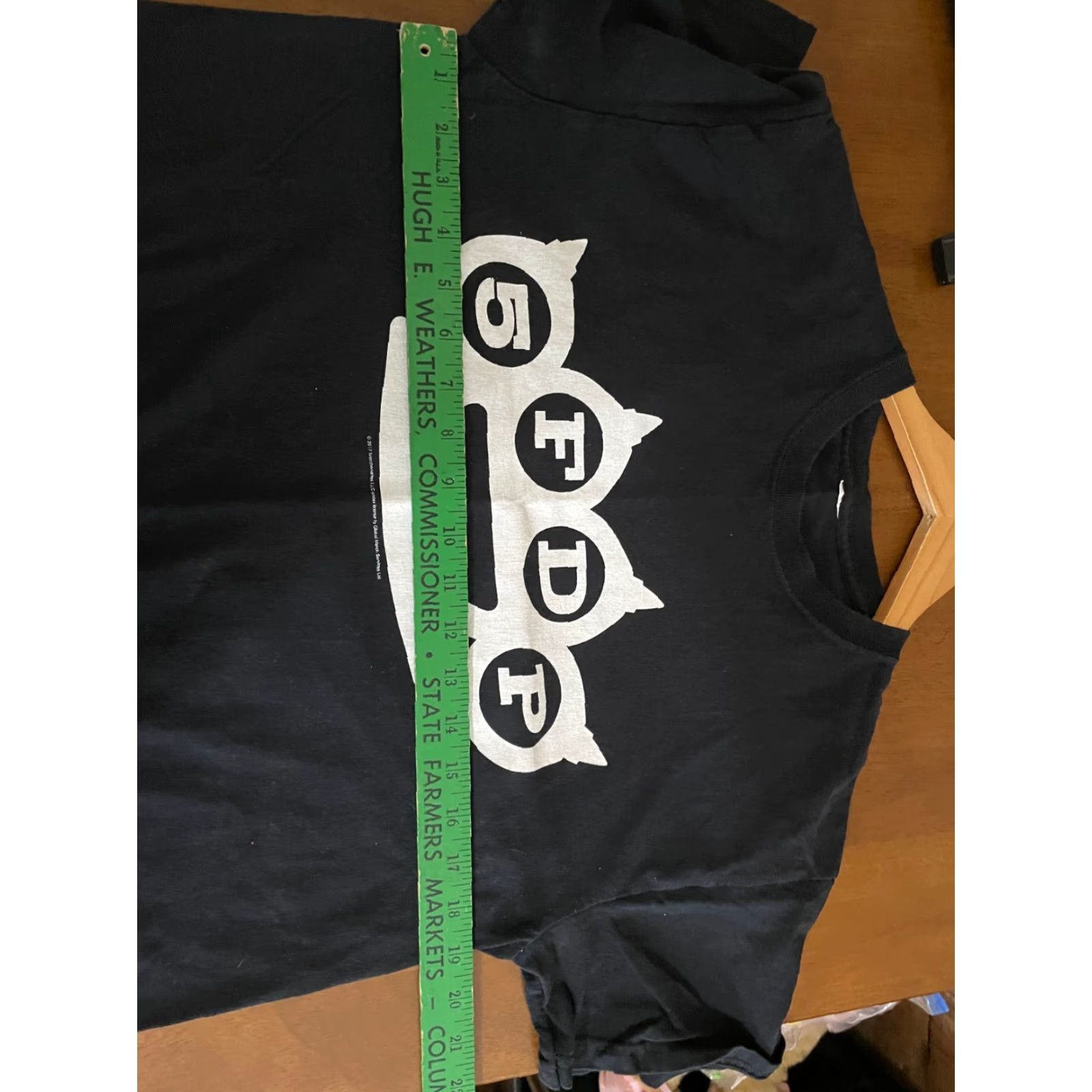 Vintage Five Finger Death Punch Brass Knuckles T-Shirt Black Small Unisex Adults Crew Neck Short Sleeve Graphic Print Skull Size US S / EU 44-46 / 1 - 5 Thumbnail