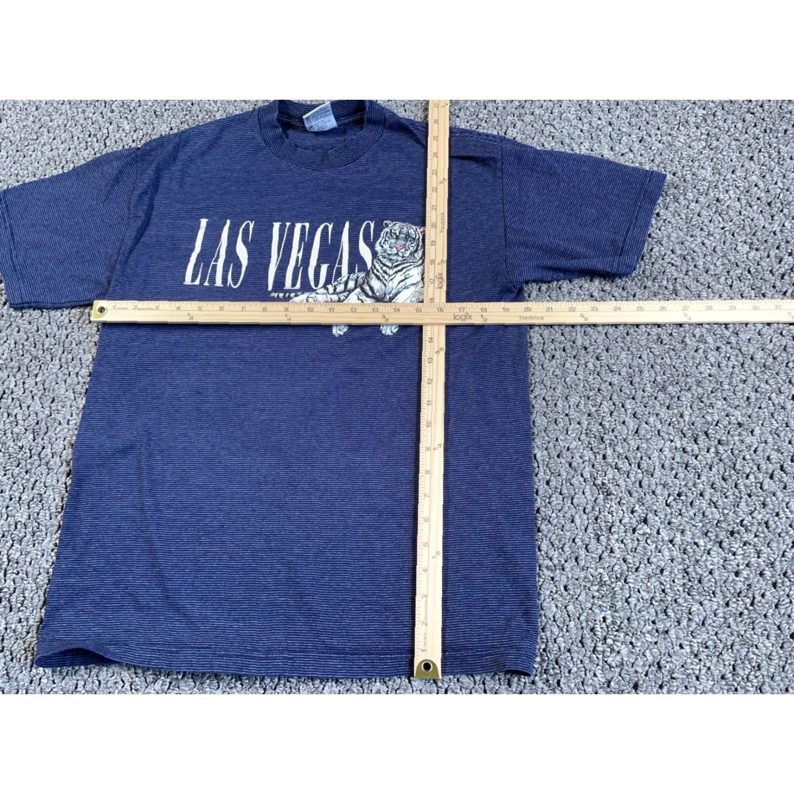 Vintage VTG 90s Las Vegas Tigers Extinction Print T-Shirt Adult Medium Blue Striped USA Shirt Size US M / EU 48-50 / 2 - 5 Thumbnail
