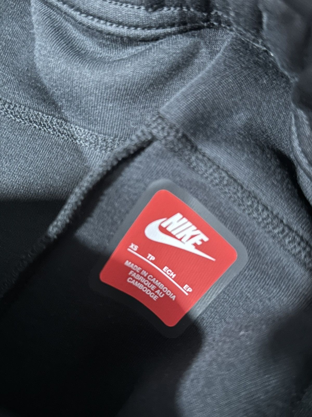 Nike Black reflective nike tech pants Size US 28 / EU 44 - 3 Thumbnail