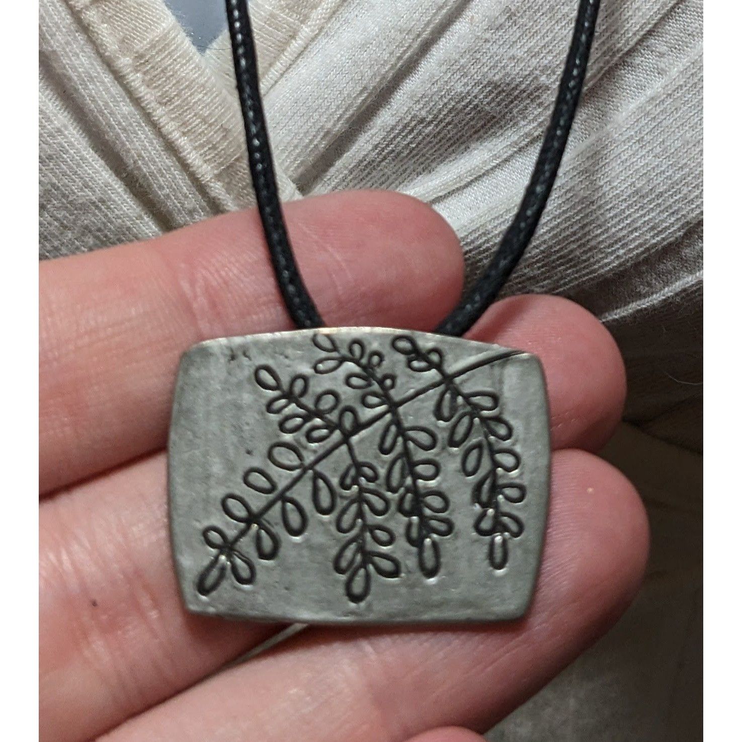 Other Be Tender Silver Floral Neckalce Size ONE SIZE - 7 Thumbnail
