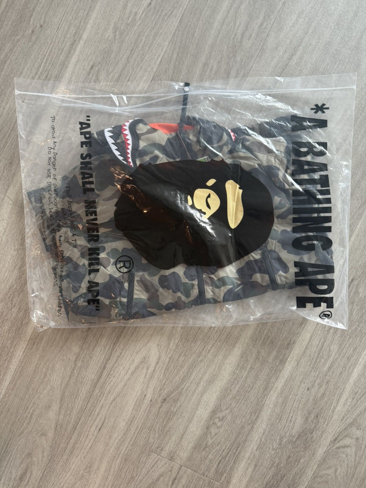 Bape Bape Green Camo Shark Windbreaker Size US M / EU 48-50 / 2 - 3 Thumbnail