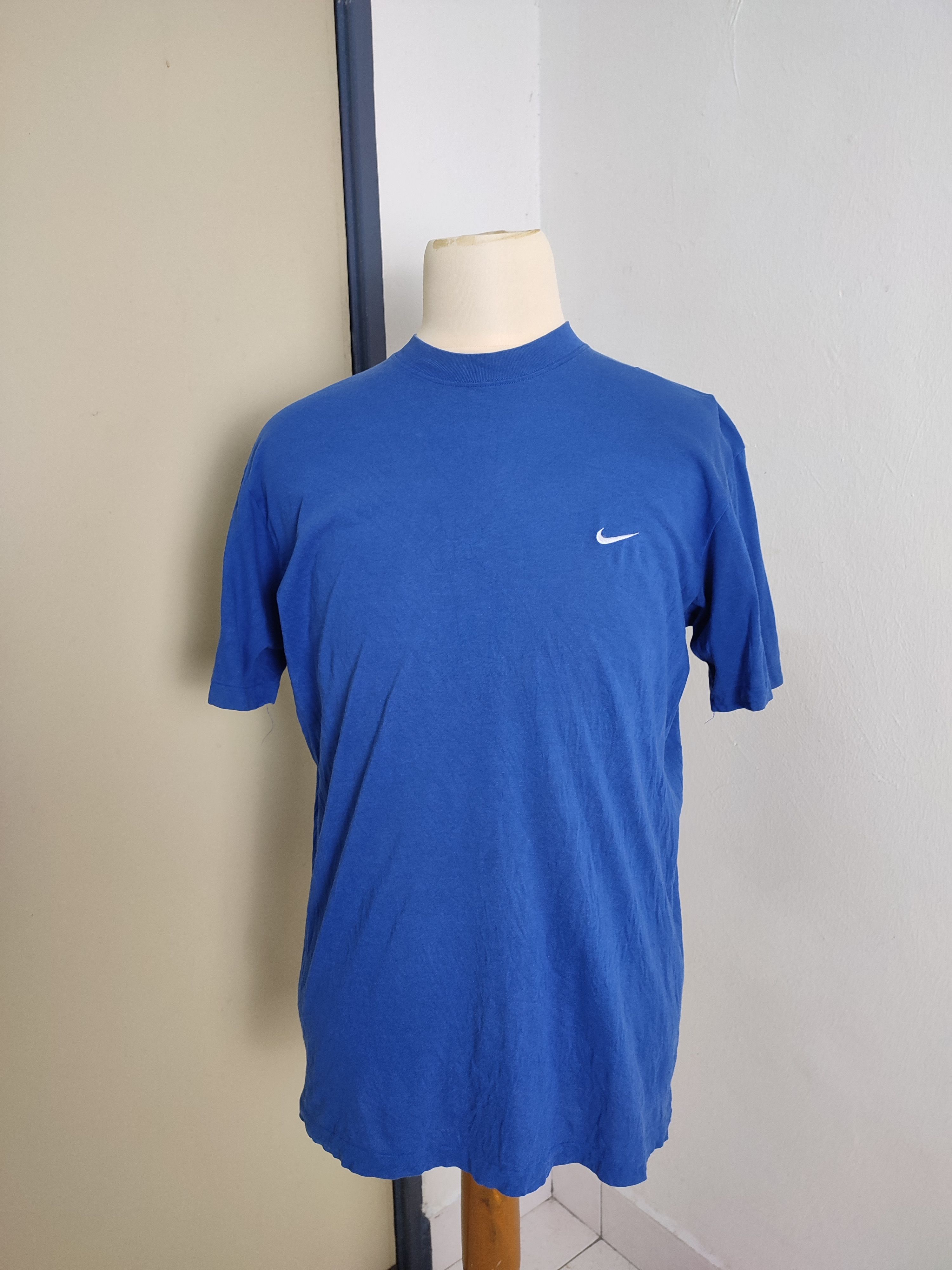 Nike Y2k Nike Embroidered Logo Tees Size US L / EU 52-54 / 3 - 4 Thumbnail