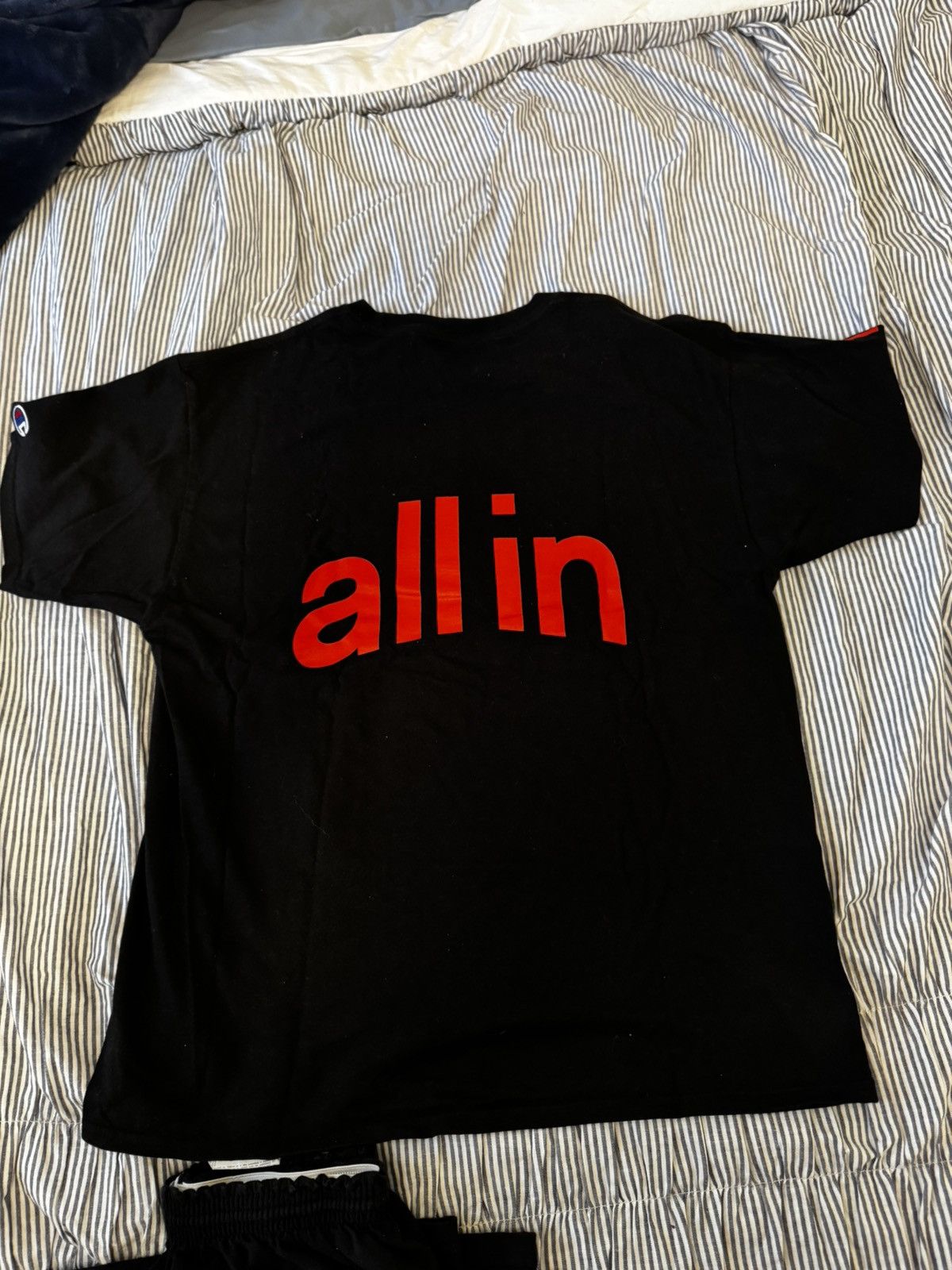 All-In All in t shirt 17/18 Size US L / EU 52-54 / 3 - 5 Thumbnail