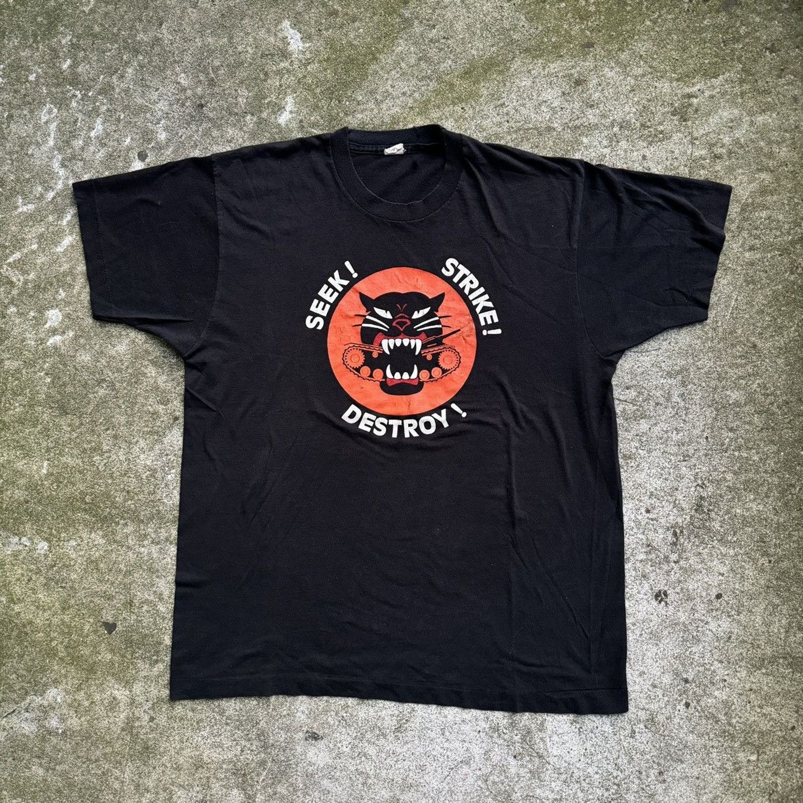 Vintage 80s Seek Strike Destroy Black Cat M18 Shirt Faded ERD Grunge Size US L / EU 52-54 / 3 - 1 Thumbnail