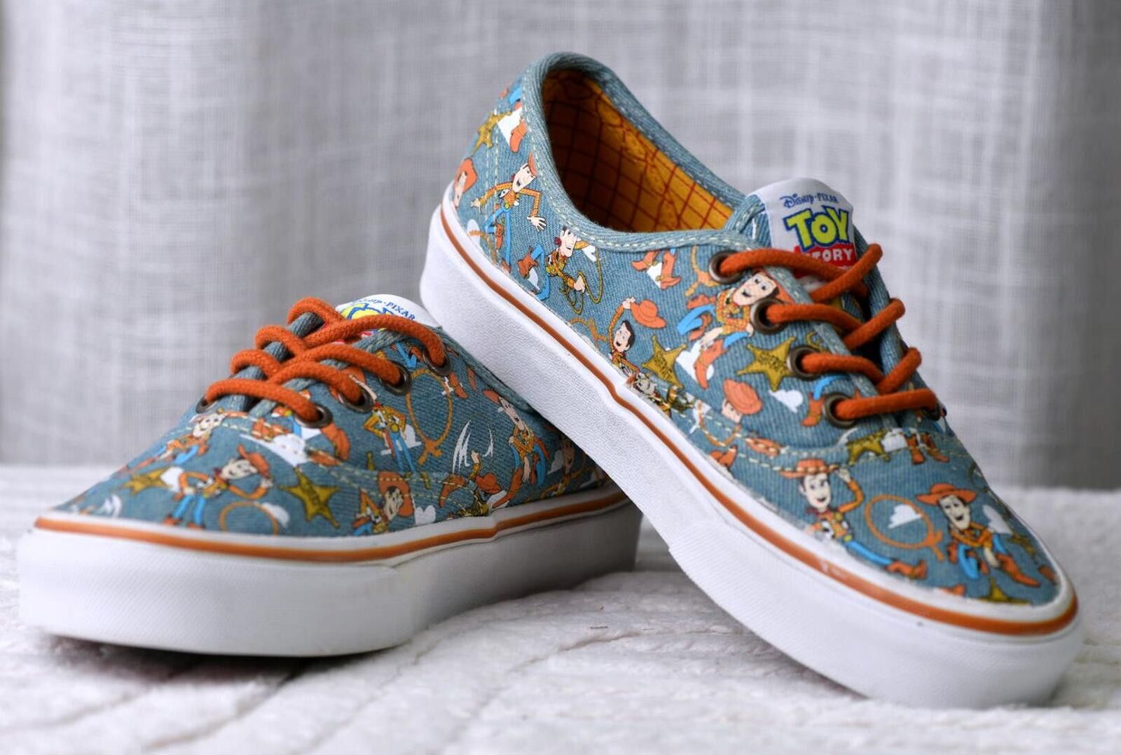 Vans Toy Story x Vans Authentic Pixar Toy Story Sheriff Woody Size US 5 / EU 37 - 2 Thumbnail