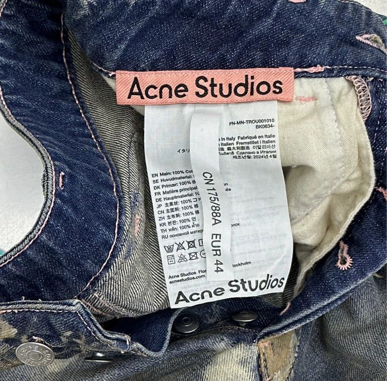 Acne Studios Acne Studios Butterfly-embroidered jeans Size US 28 / EU 44 - 2 Thumbnail