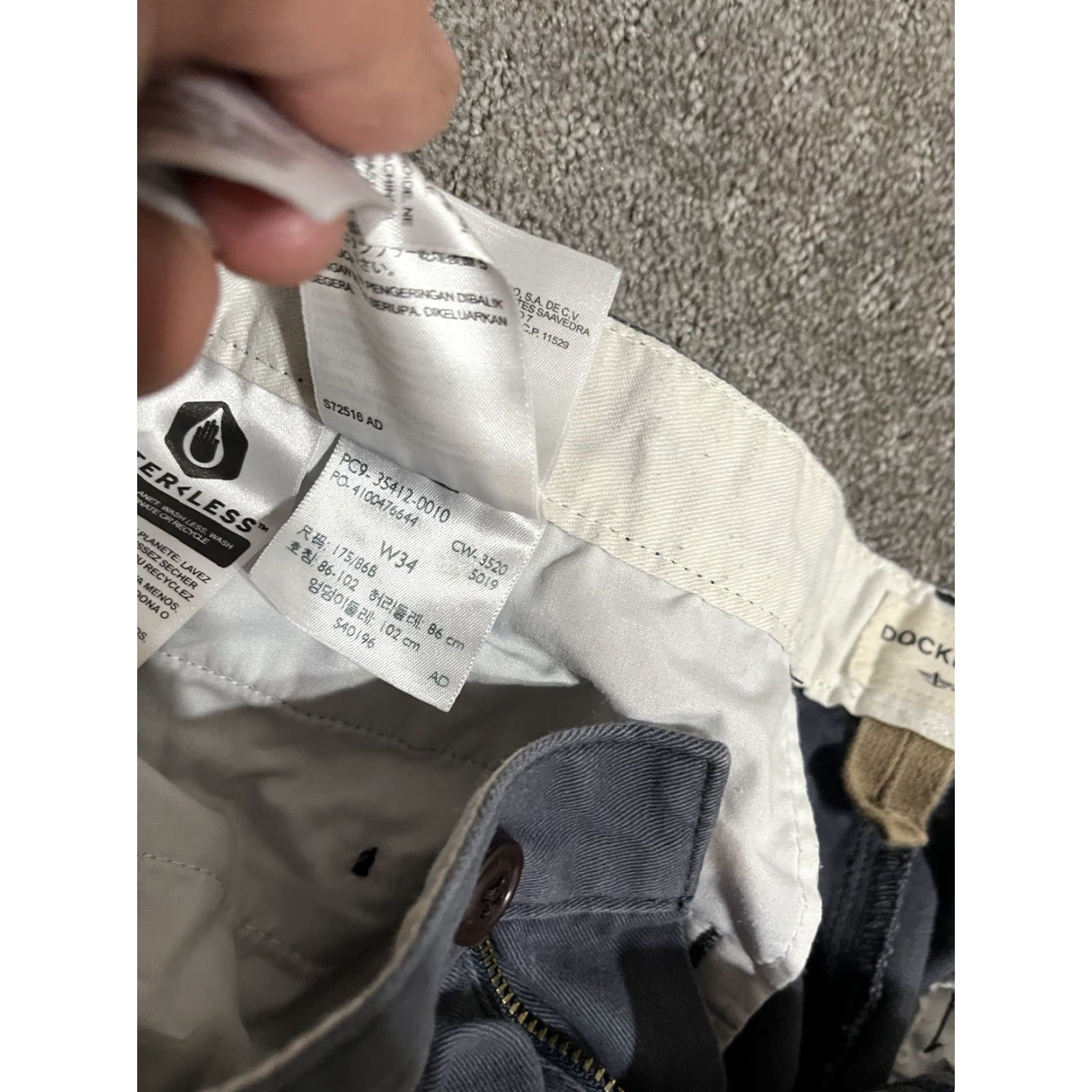 Dockers DOCKERS Men Shorts 34 Gray Solid Flat Front Bermuda Casual Pockets Cotton Adult 34 Gray Bermuda Mens Size US 34 / EU 50 - 4 Thumbnail