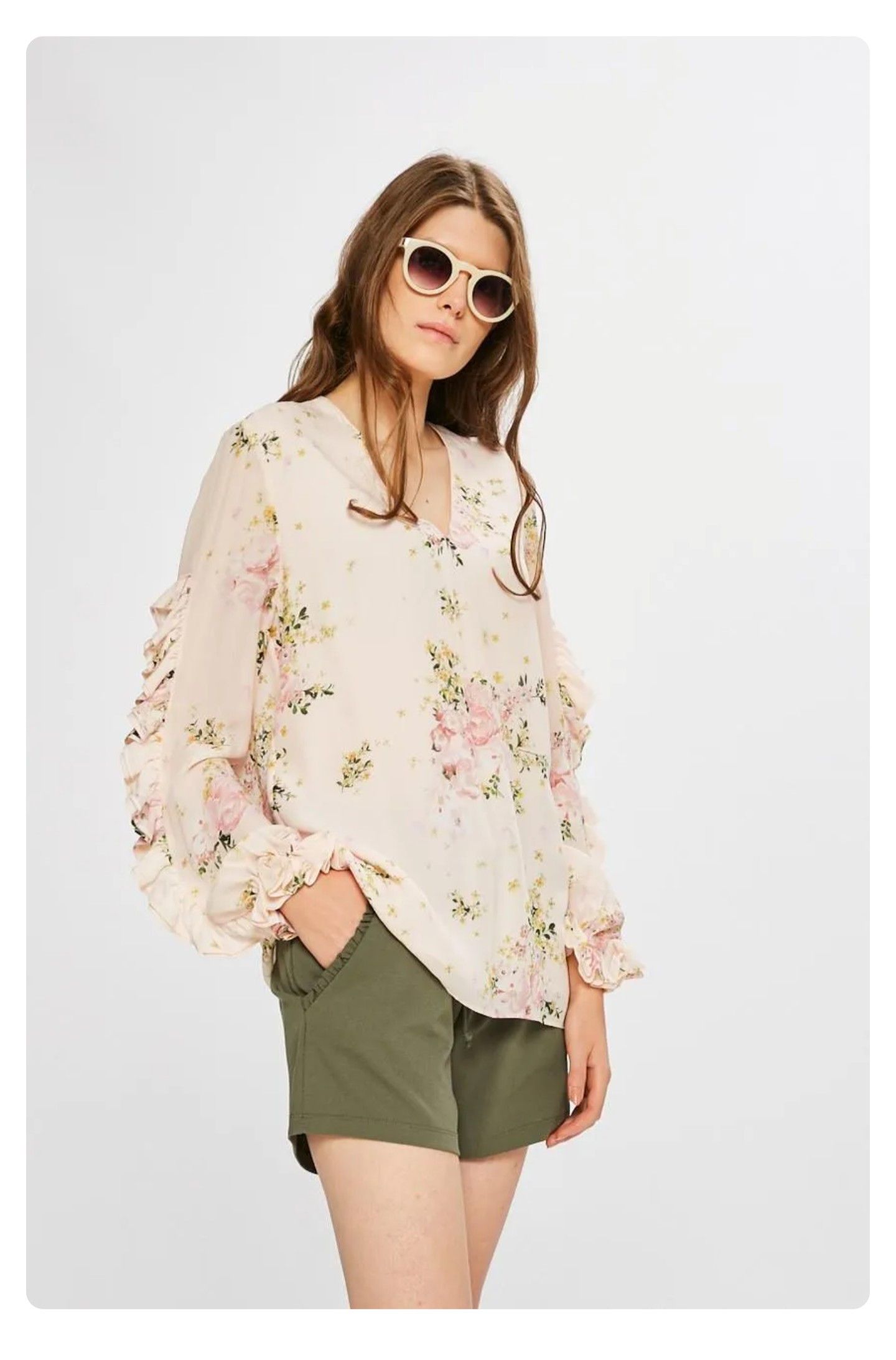 Miss Sixty Romantic, poudre blouse, flowers, frills Size M / US 6-8 / IT 42-44 - 2 Thumbnail