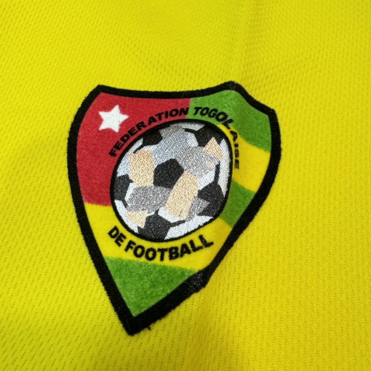 Puma Togo 08/09 home shirt (Bnwt) Size US L / EU 52-54 / 3 - 5 Thumbnail