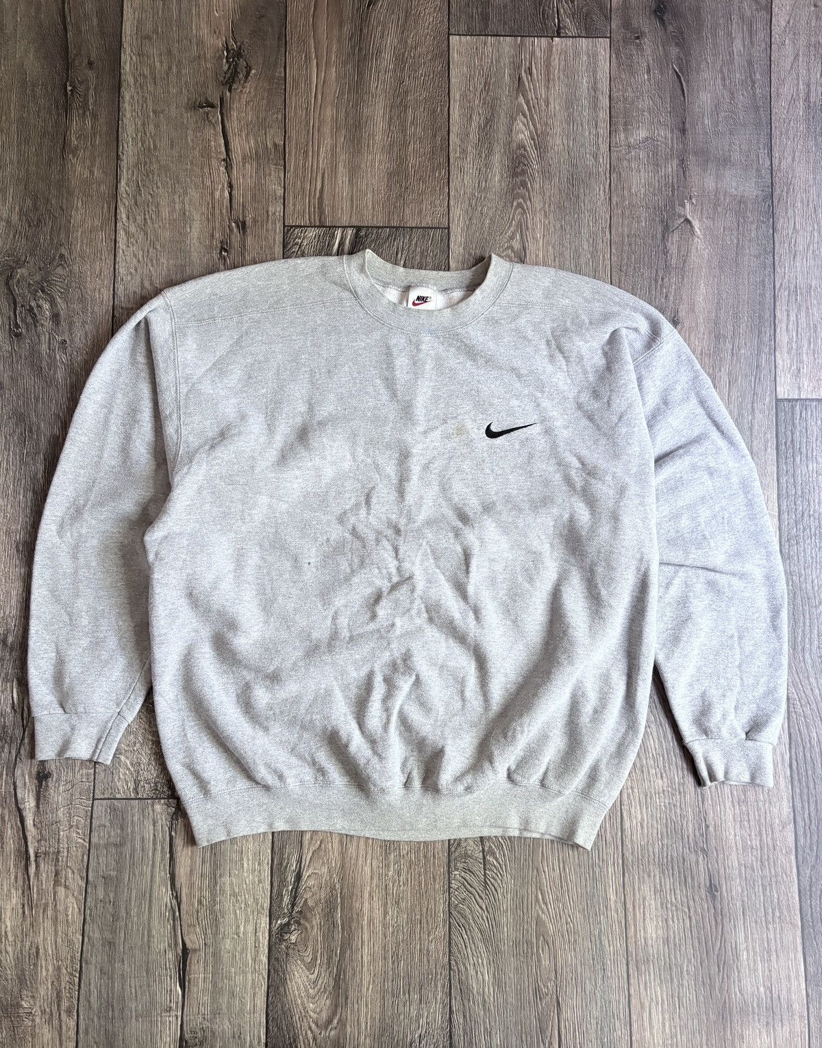 Nike Y2K Nike Swoosh Gray Crewneck Vintage Sweatshirt Made In USA Size US L / EU 52-54 / 3 - 1 Thumbnail