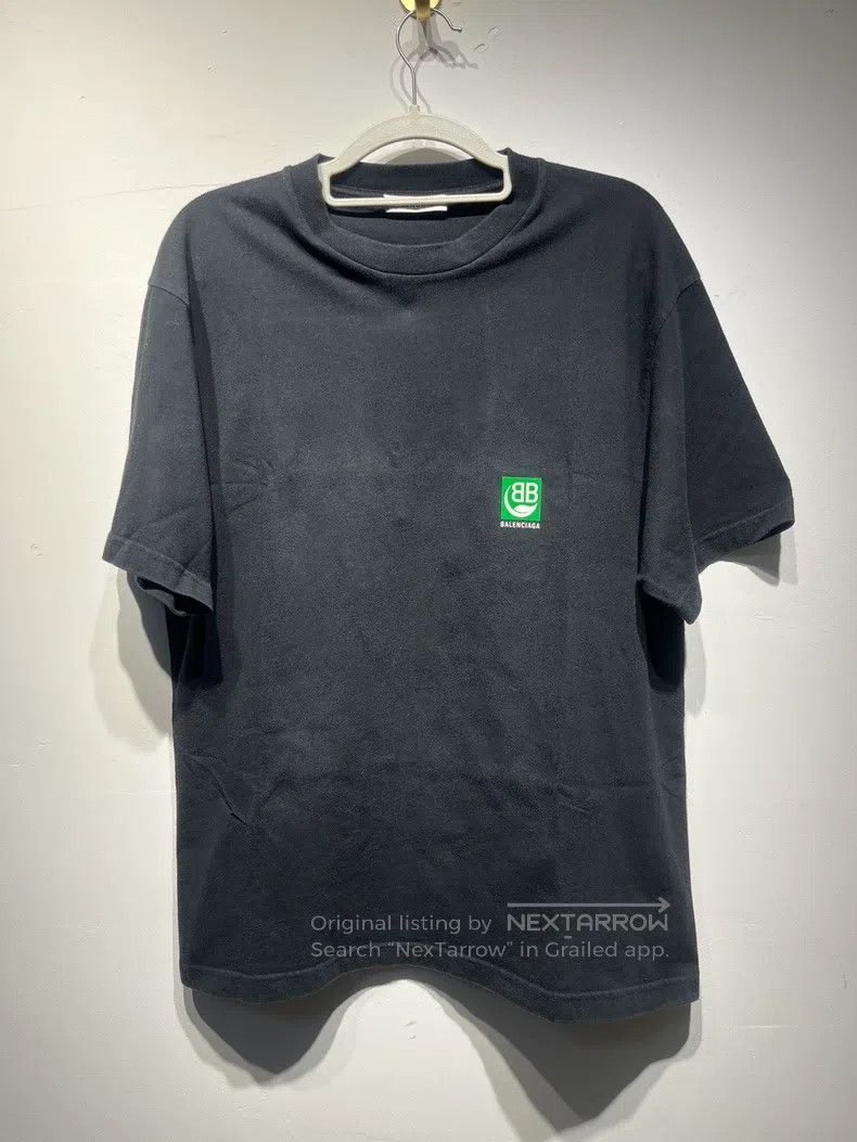 Balenciaga Balenciaga Environmental Icon Letter Logo Printed Short Sl Size S / US 4 / IT 40 - 1 Thumbnail