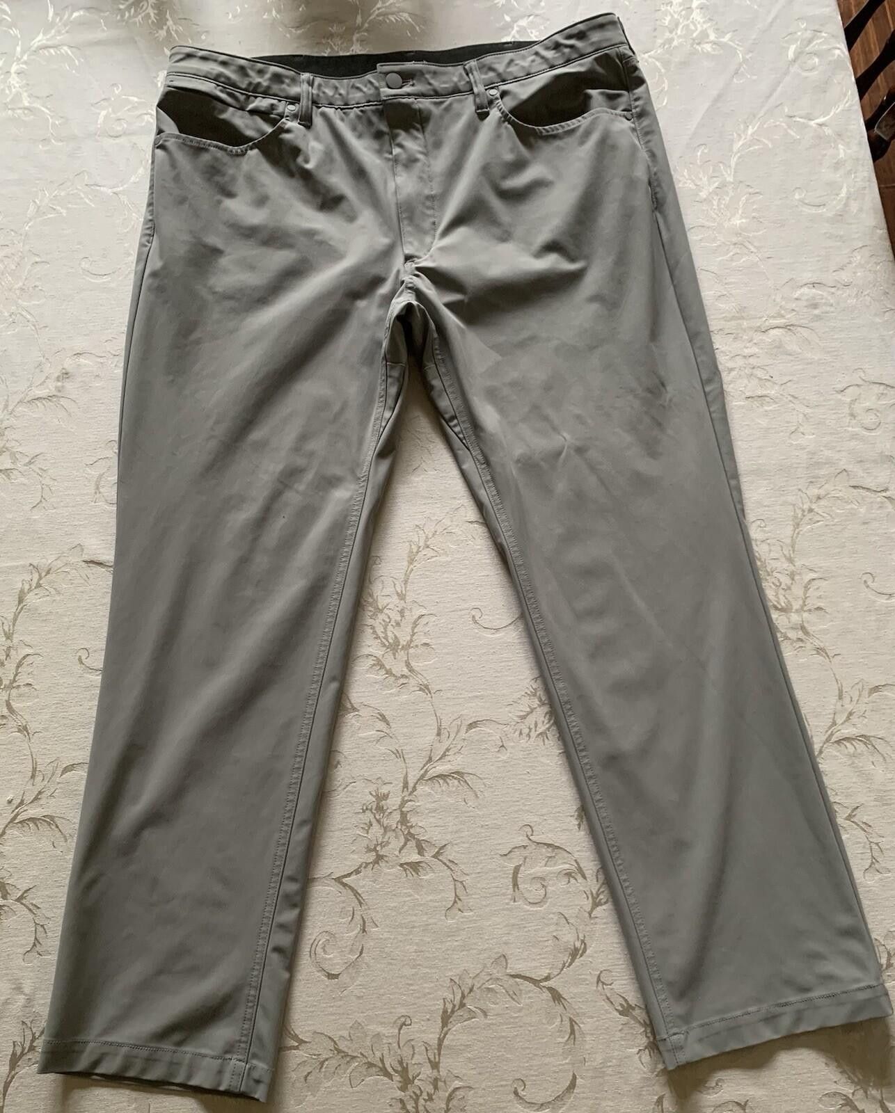 Dockers Men’s Dockers 40 x 32 light gray casual pants Size US 40 / EU 56 - 1 Thumbnail