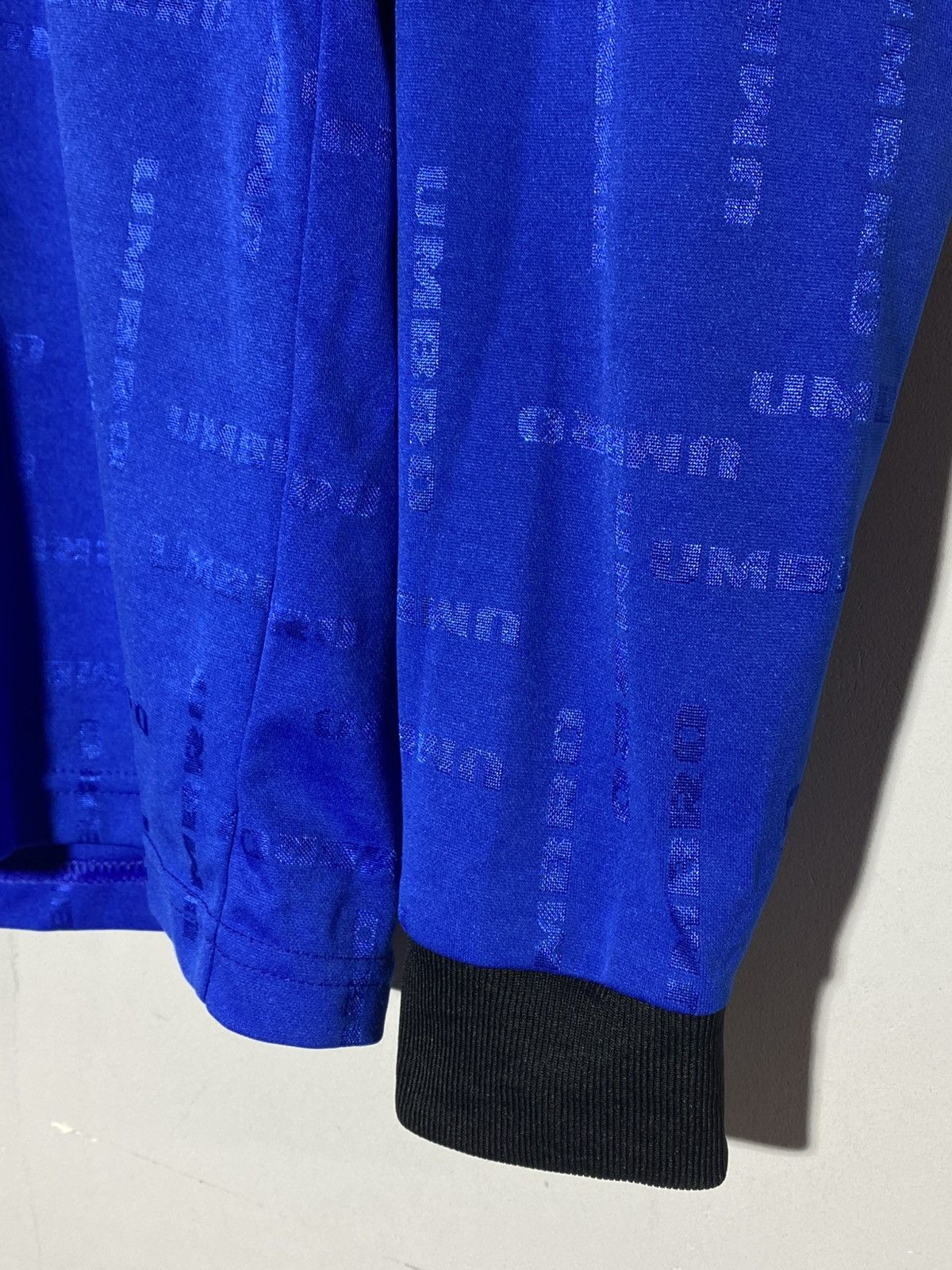 Umbro Vintage Umbro England The F.A. CUP 1998/99 Away Jersey Size US M / EU 48-50 / 2 - 8 Thumbnail