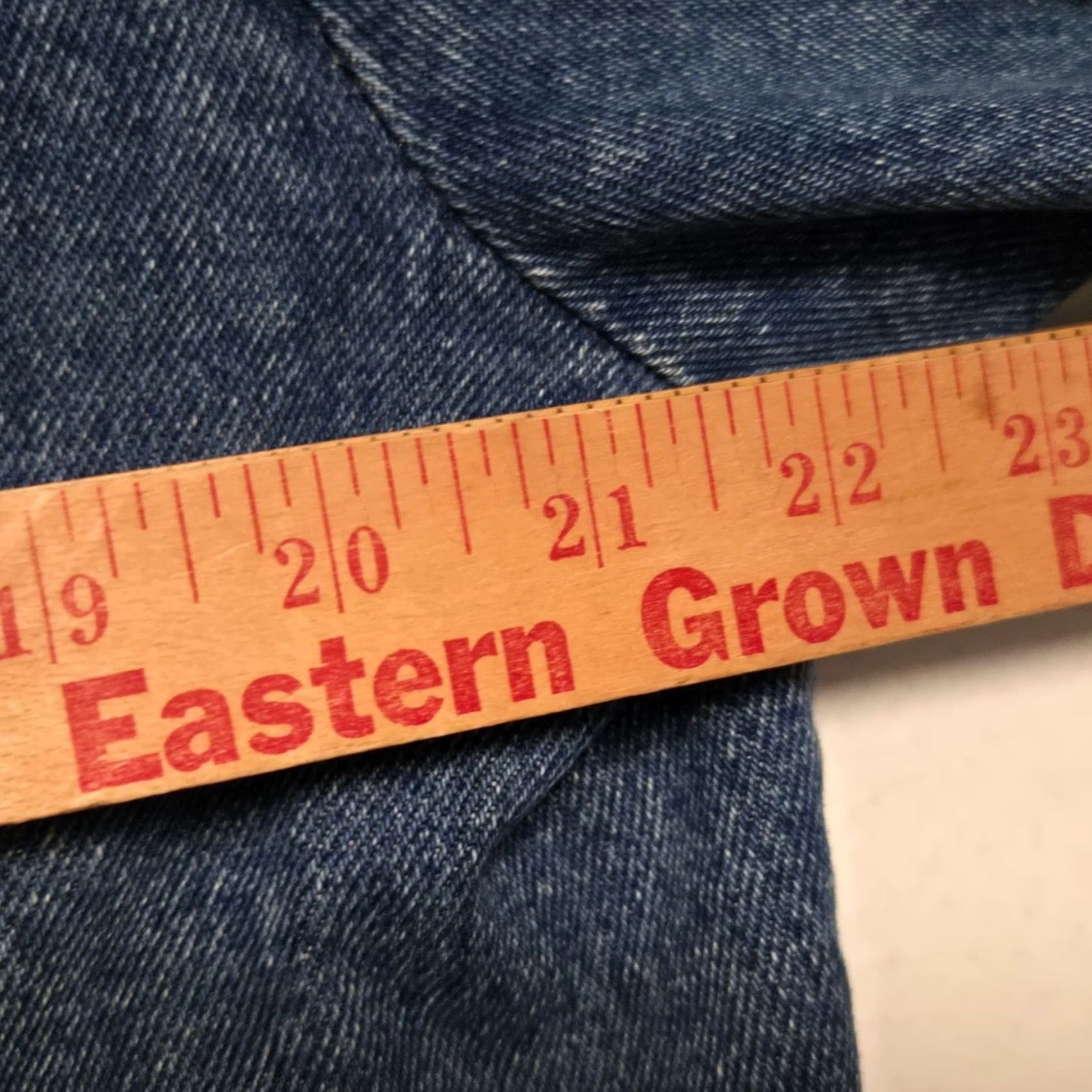 Vintage VINTAGE Rustler Denim Trucker Jacket L Made in USA Faded Blues Mens Jacket Biker 70s Size US L / EU 52-54 / 3 - 7 Thumbnail