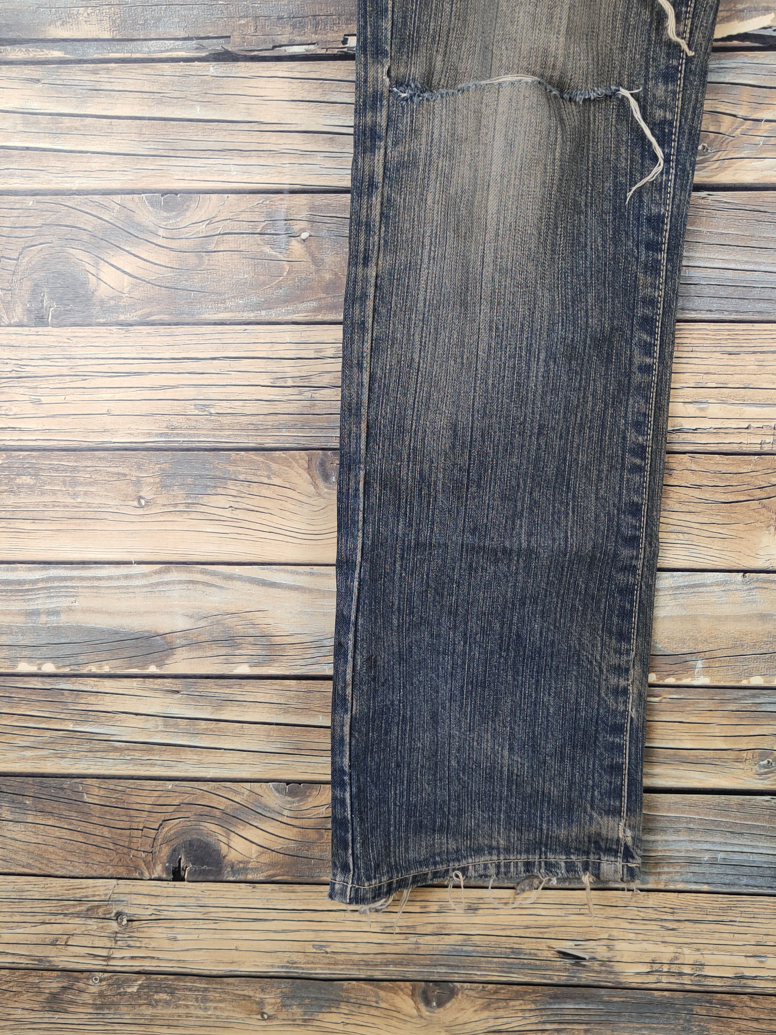 Japanese Brand Uniqlo Dark Blue Distressed Ripped Jeans #W1068 Size US 31 - 4 Thumbnail
