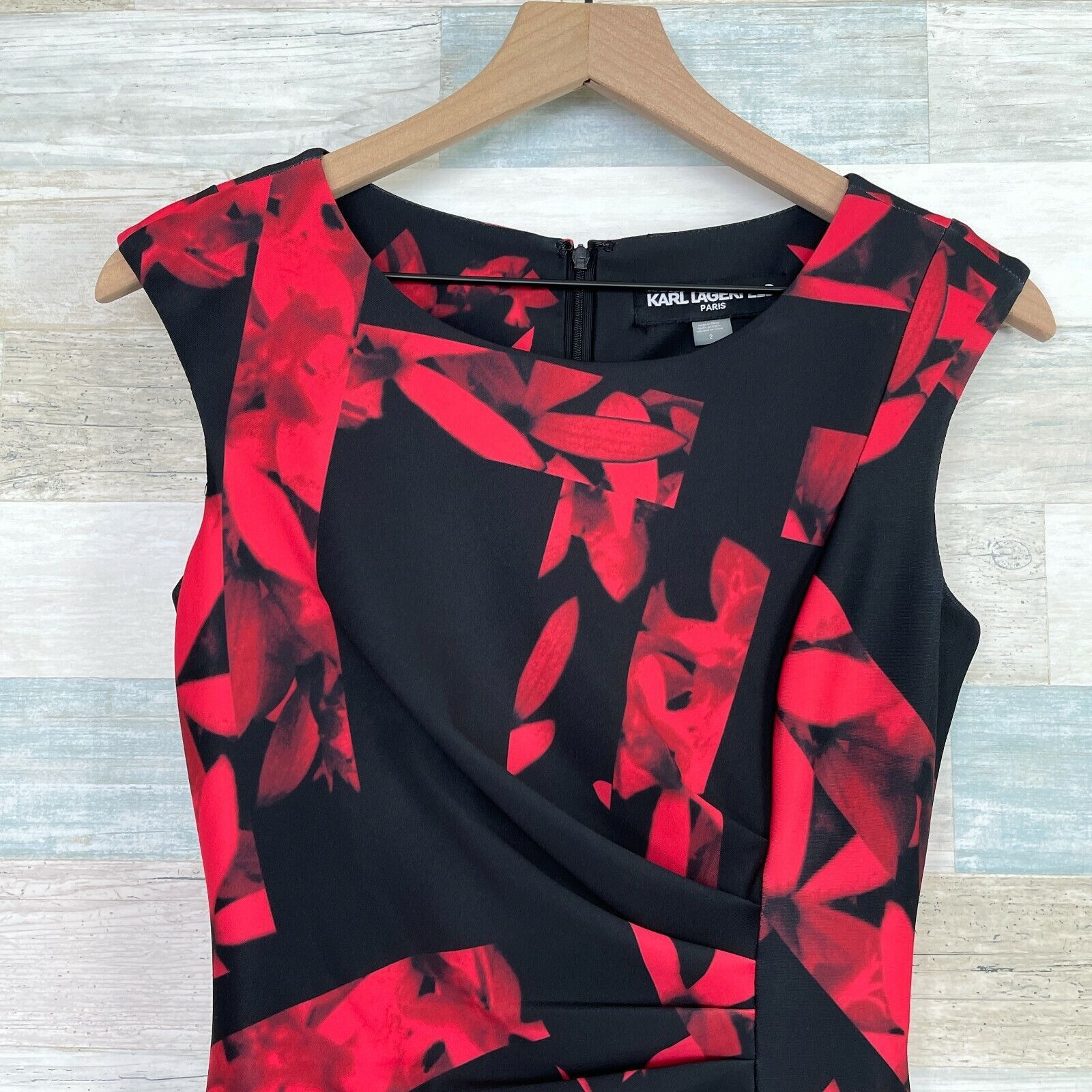 Karl Lagerfeld Karl Lagerfeld Paris Ruched Sheath Dress Black Red Floral 2 Size XS / US 0-2 / IT 36-38 - 2 Thumbnail