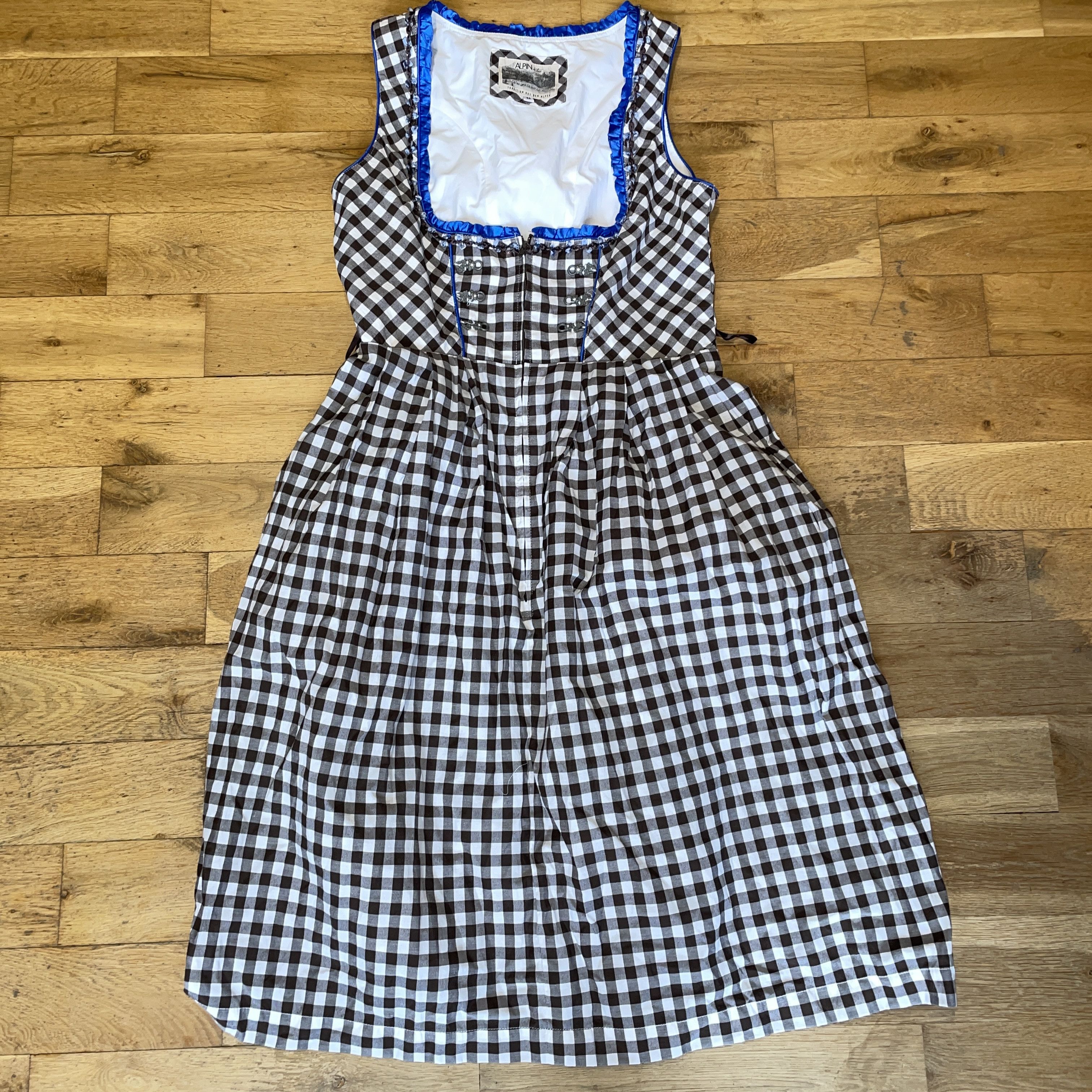 Vintage Alpin Bavarian Dress Vintag Hunter Oktoberfest Size 44 Size M / US 6-8 / IT 42-44 - 1 Thumbnail