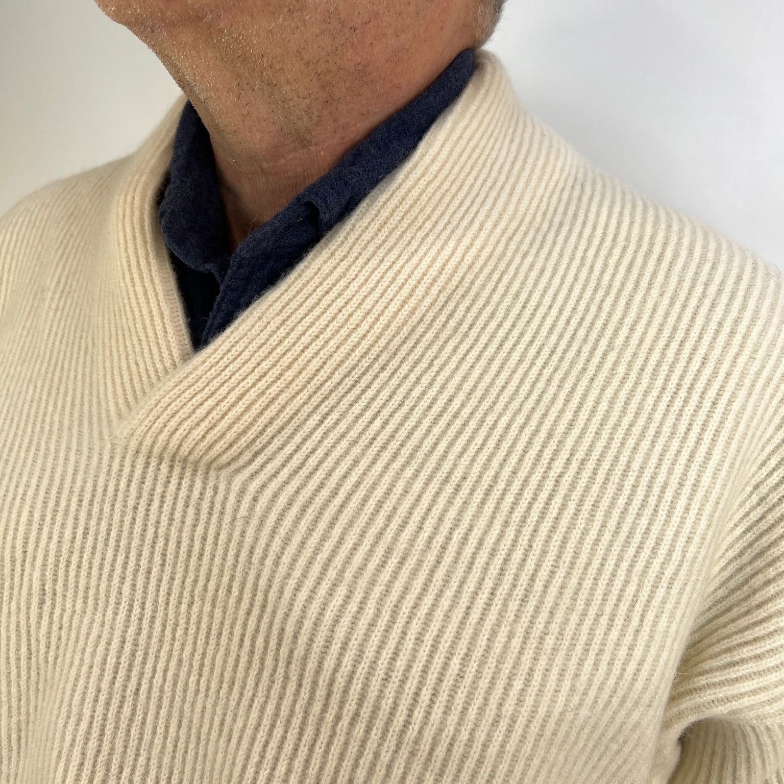 Eddie Bauer Eddie Bauer Ribbed V Neck Sweater Wool Ivory Pullover Size US XXL / EU 58 / 5 - 5 Thumbnail