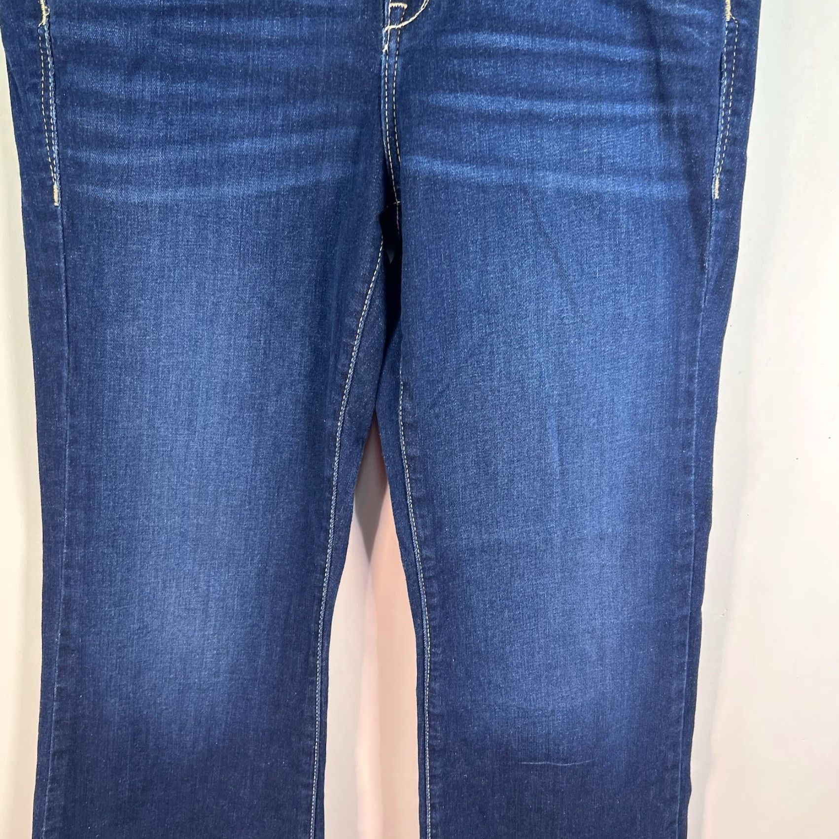 Ariat VINTAGE? No. Ariat Katie Flare Jeans Denim Women’s Size 32 L Blue 32 Inseam Dark Wash Embroidered Logo Western Cowboy 90s Style Womens Size 24" / US 00 / IT 34 - 3 Thumbnail