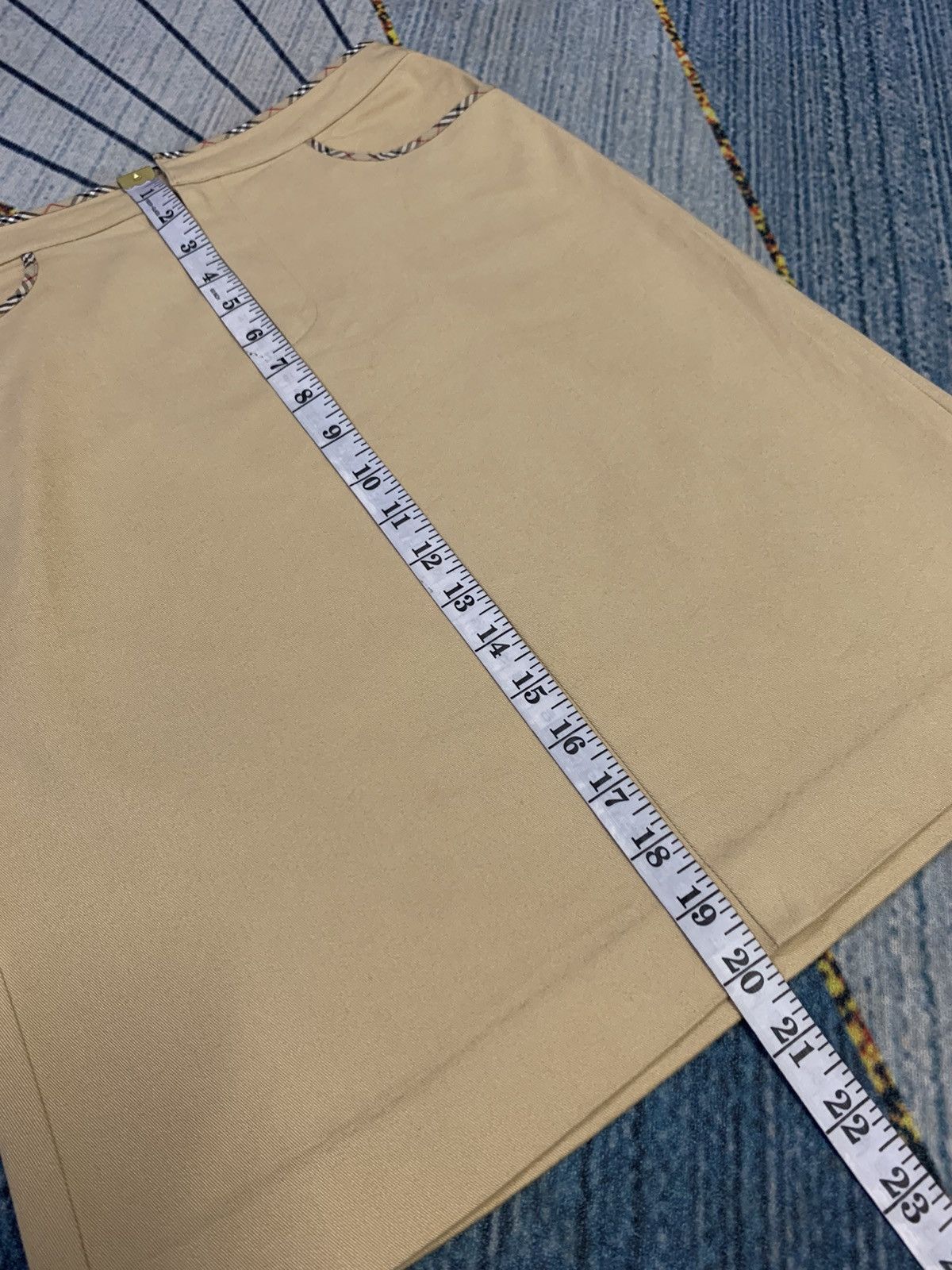 Burberry BURBERRY Blue Label Mini Skirt Stretchable Fabric Size 26" / US 2 / IT 38 - 13 Thumbnail