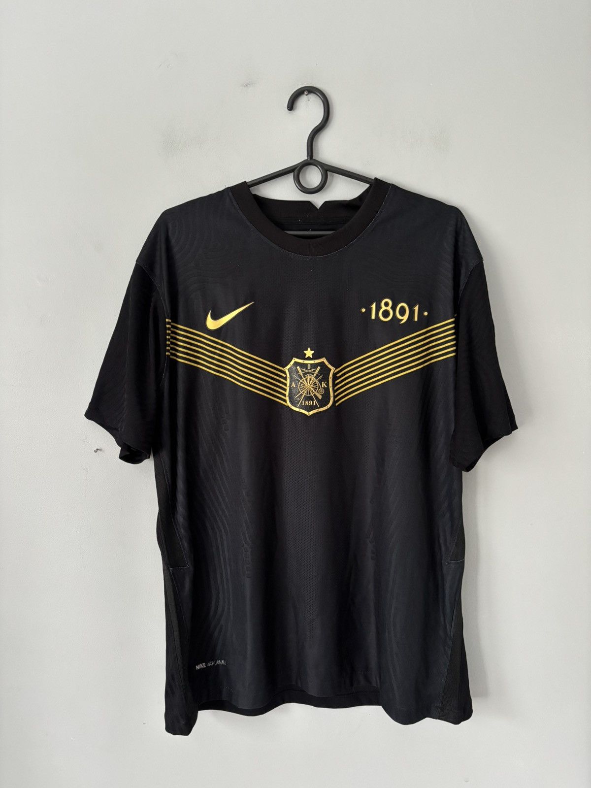 Nike Nike AIK Fotboll 1891 Black Edition Jersey – Size L Size US L / EU 52-54 / 3 - 1 Thumbnail