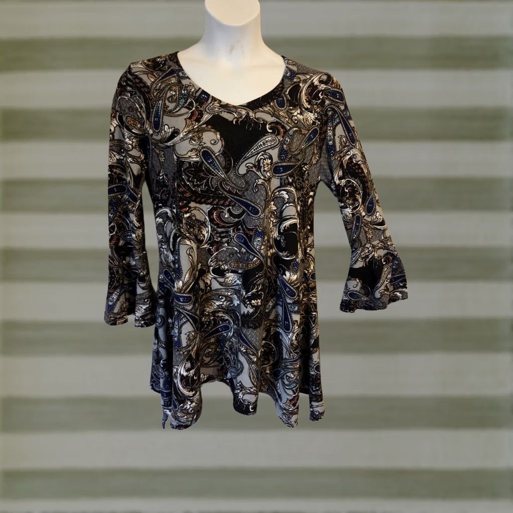 Bell WinWin Paisley Print Bell Sleeve Flare Bottom Tunic Top Shirt L/XL Women's Multicolor Paisley Bell Sleeve Tunic Top Blouse V-Neck Casual Women Size L / US 10 / IT 46 - 1 Thumbnail