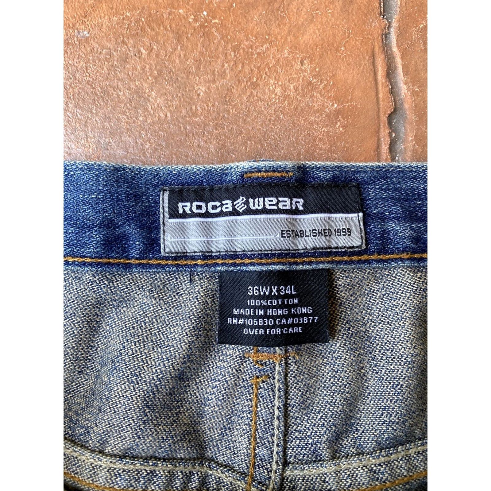 Rocawear VINTAGE Rocawear Jeans Men 36x34 Blue Denim Wide-Leg Baggy Hip Hop Streetwear 90s Mens Jeans Size US 36 / EU 52 - 2 Thumbnail
