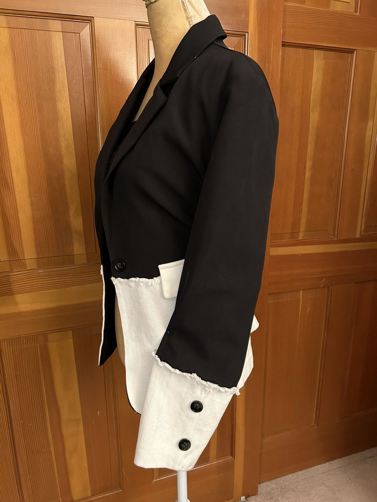 Designer × Other NWT, Lavishly Paris Women’s Limited Edition Fall Blazer Size S / US 4 / IT 40 - 5 Thumbnail