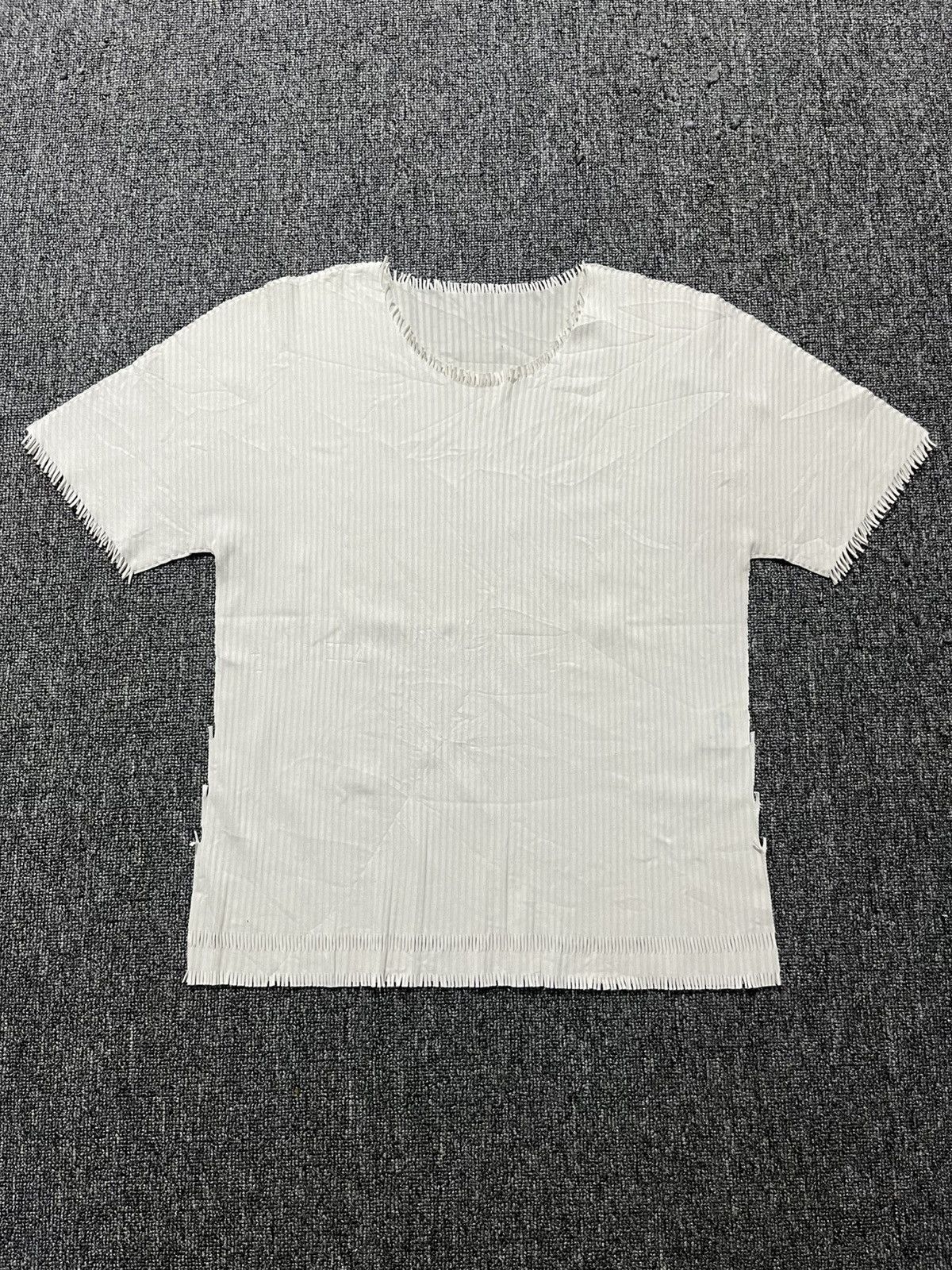 Pleats Please Issey Miyake Pleats please issey miyake a.poc top Size M / US 6-8 / IT 42-44 - 1 Thumbnail