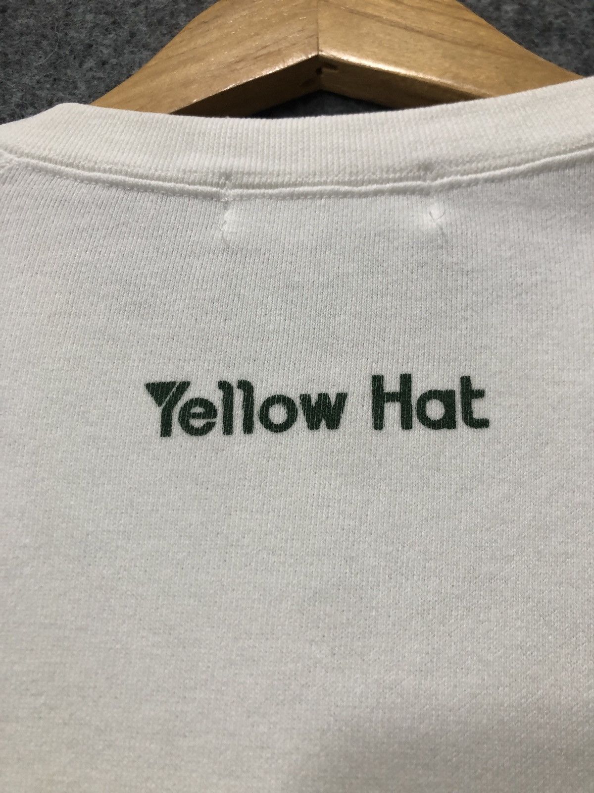 Vintage Vintage Team Lotus With Yellow Hat Formula One Sweatshirt Size US M / EU 48-50 / 2 - 6 Thumbnail