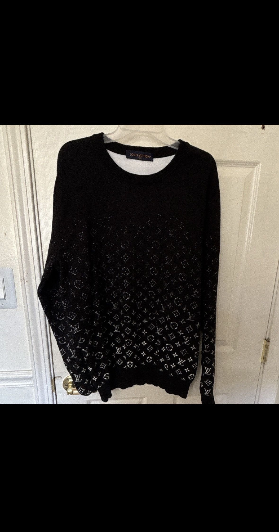Louis Vuitton Louis Vuitton Black Monogram Wool Crewneck Size US XL / EU 56 / 4 - 1 Thumbnail