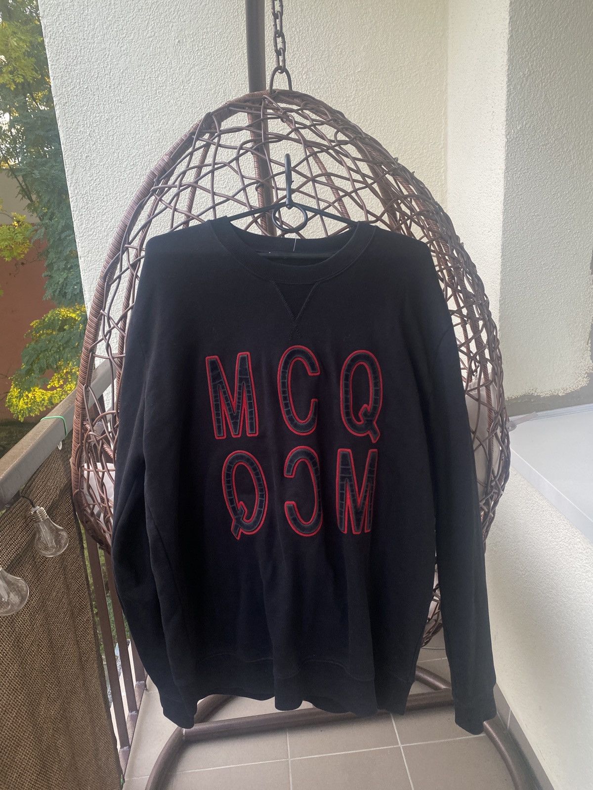 MCQ Mcq big logo luxury aleksander mcqueen crawneck Size US L / EU 52-54 / 3 - 1 Thumbnail