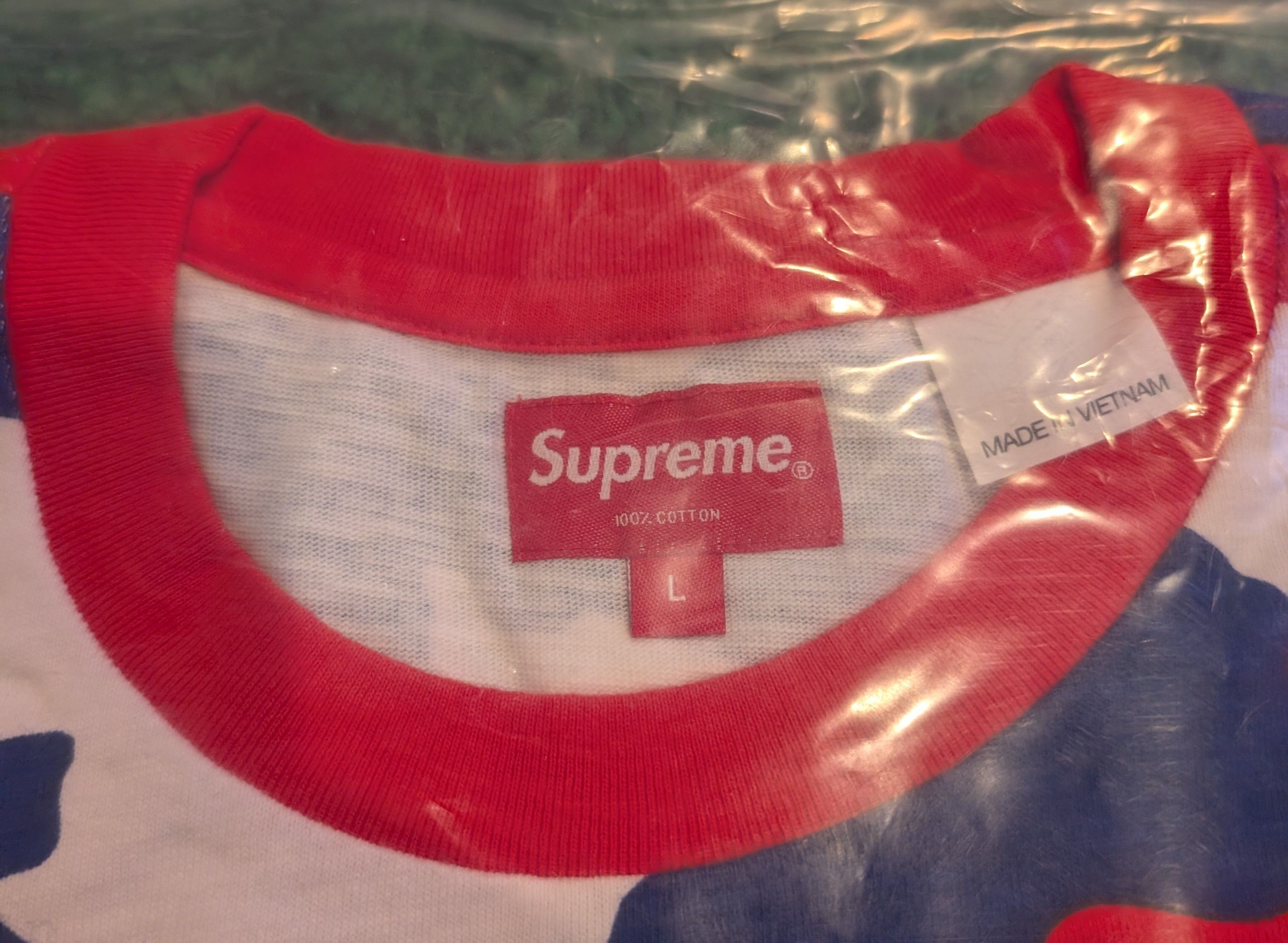 Brand New! Supreme S/S 22 S/S Pocket Tee (Red Camo) Large