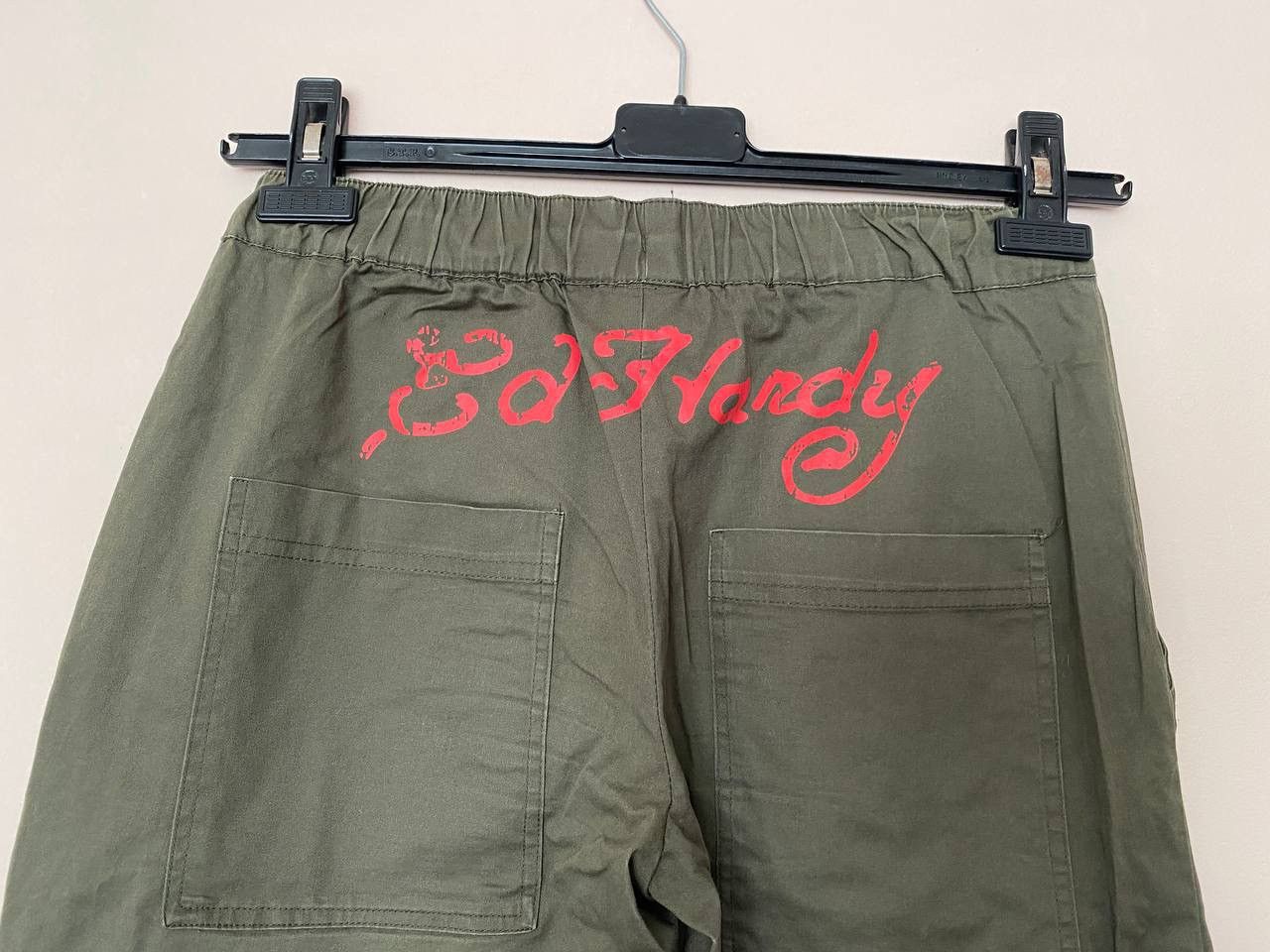 Ed Hardy × Urban Outfitters 🔥 Ed Hardy x Urban Outfitters Cargo Pants Y2K Hype Grunge Size US 28 / EU 44 - 7 Thumbnail