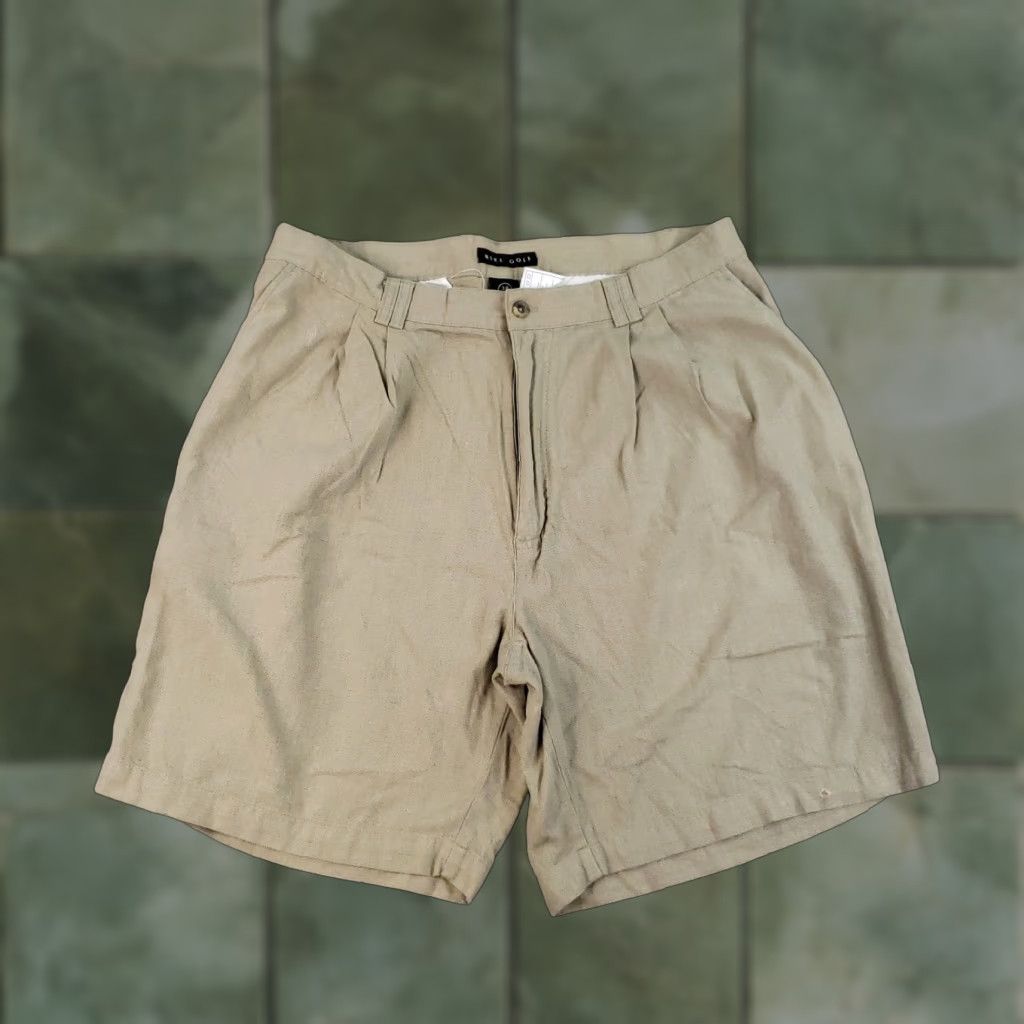 Nike VINTAGE Nike Golf Shorts Mens 35 (38 actual) Beige Flat Front Pleated Casual Y2K Size US 35 - 1 Thumbnail