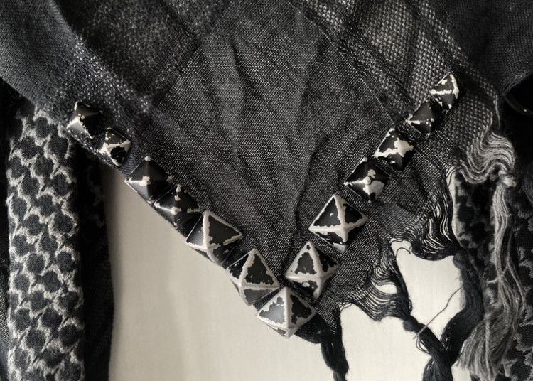 Undercover Undercover SS2006 "T" Studded Afghan Scarf Size ONE SIZE - 5 Thumbnail
