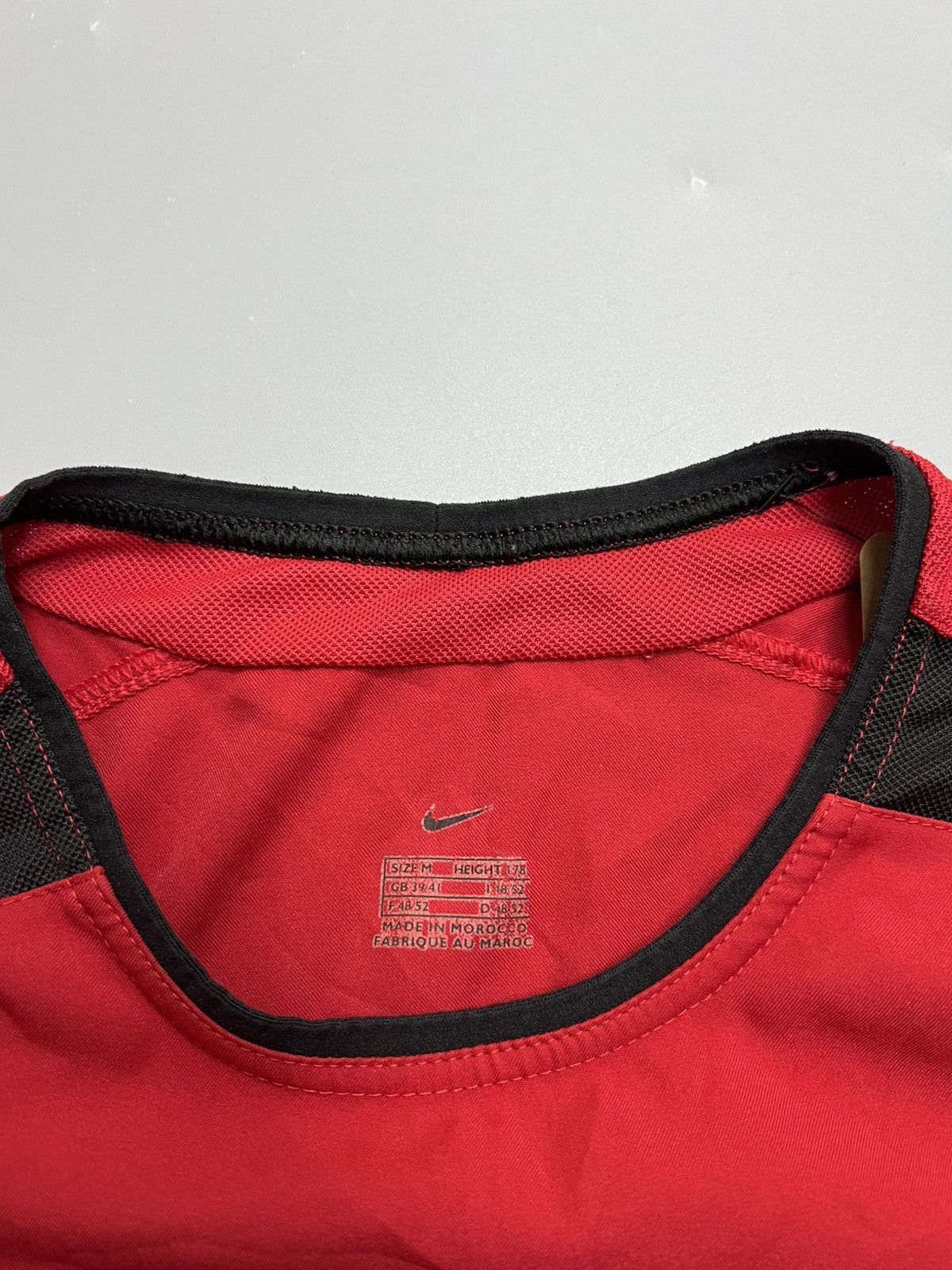 Vintage Vintage 2002-04 ManchesterUnited Vodafone Nike Jersey Size US M / EU 48-50 / 2 - 6 Thumbnail