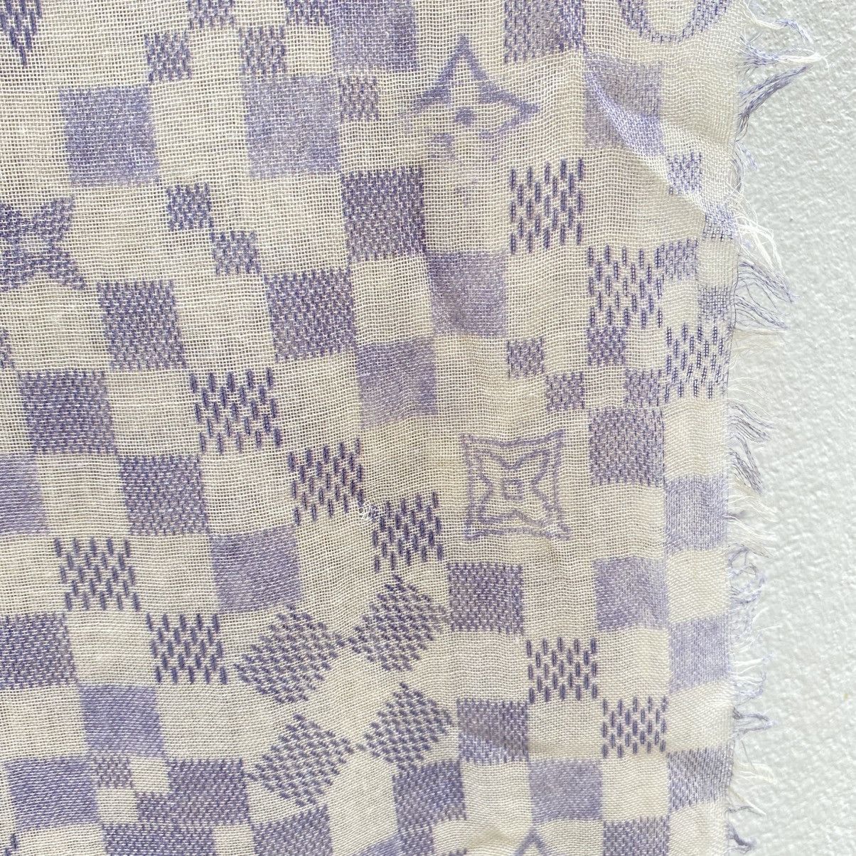 Louis Vuitton LOUIS VUITTON Lavender Checkered Blossom Scarf Size ONE SIZE - 20 Thumbnail
