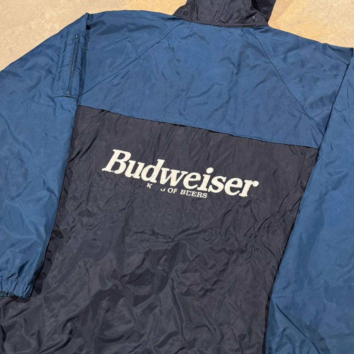 Vintage Vintage 1990s Budweiser King of Beers Taped Seam Jacket Size US XL / EU 56 / 4 - 9 Thumbnail