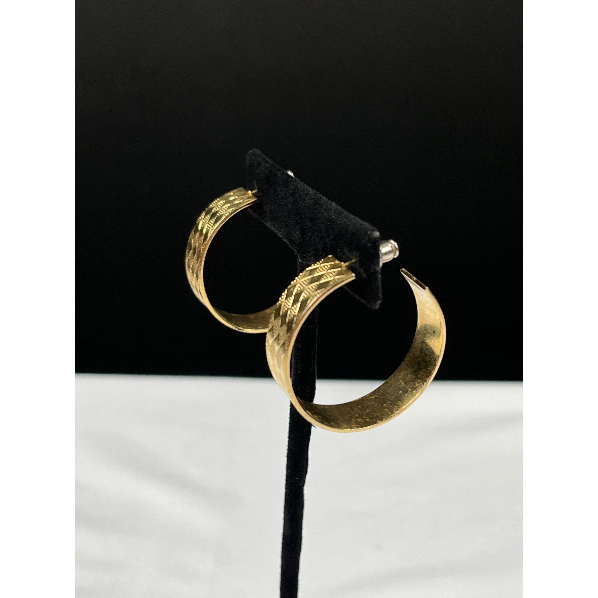 Designer Womens Gold Tone Textured Hoop Earrings SKU 7927 Size ONE SIZE - 2 Thumbnail