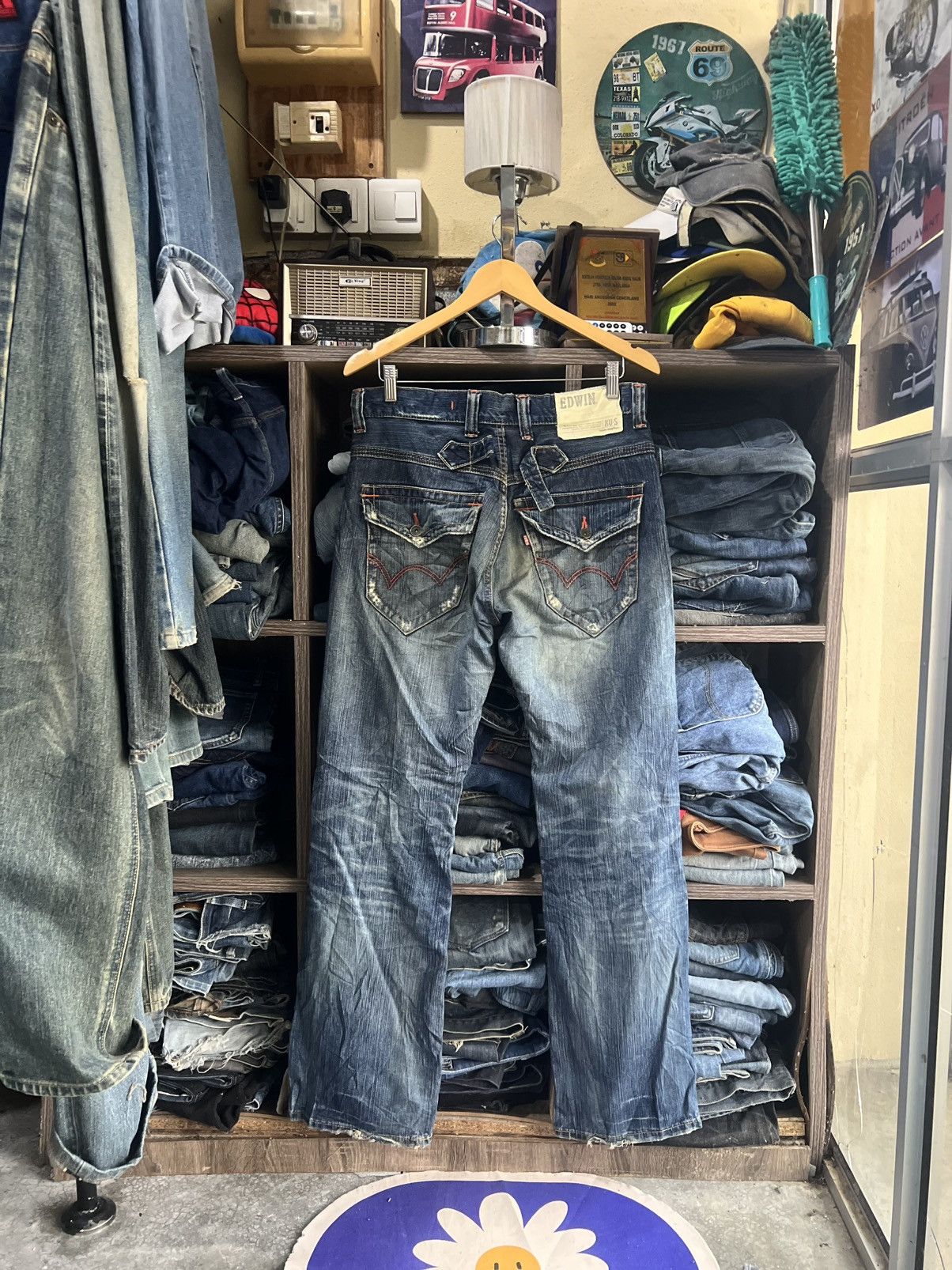 Edwin 🔥Edwin Exclusive Vintage Flared Distressed Denim Size US 34 / EU 50 - 2 Thumbnail