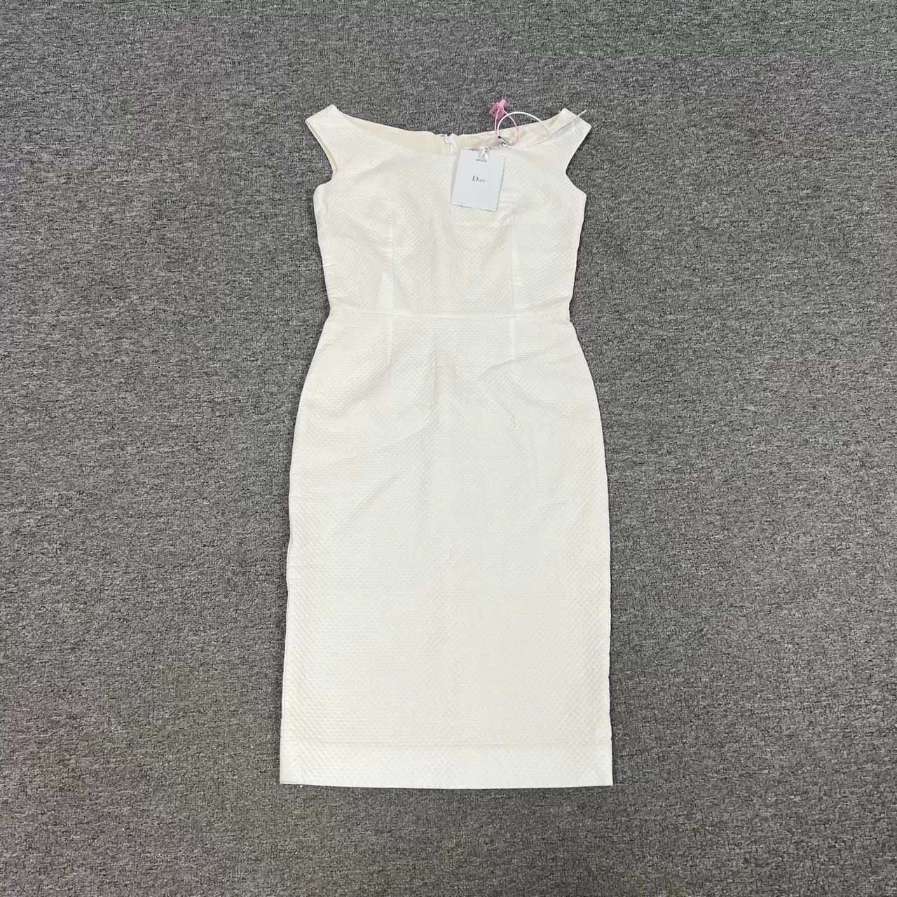 Dior Dior White Sleeveless Fitted Dress Size XS / US 0-2 / IT 36-38 - 1 Thumbnail