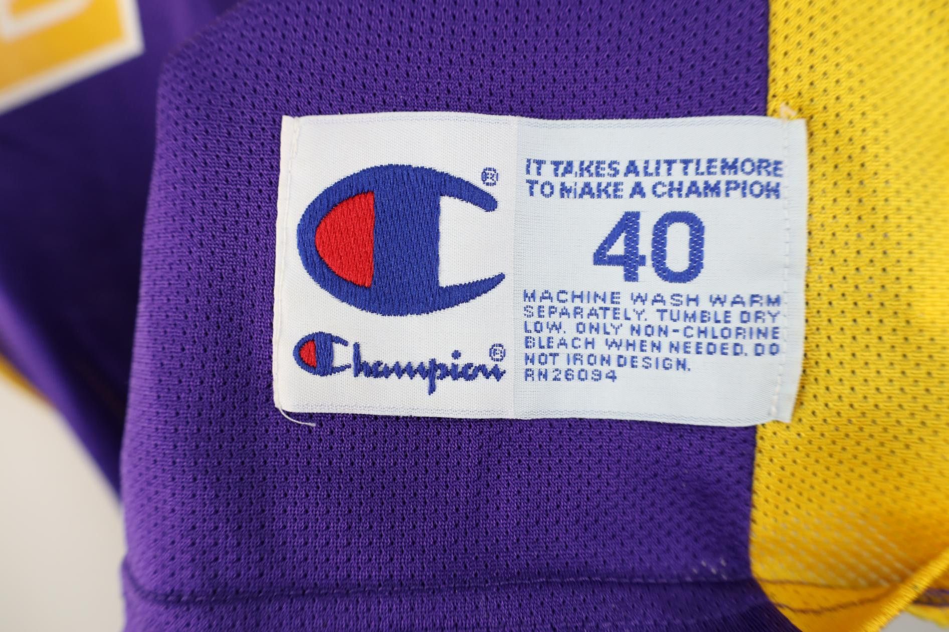 Champion Vintage 90s Champion Los Angeles Lakers Basketball Jersey #8 Size US XXL / EU 58 / 5 - 8 Thumbnail