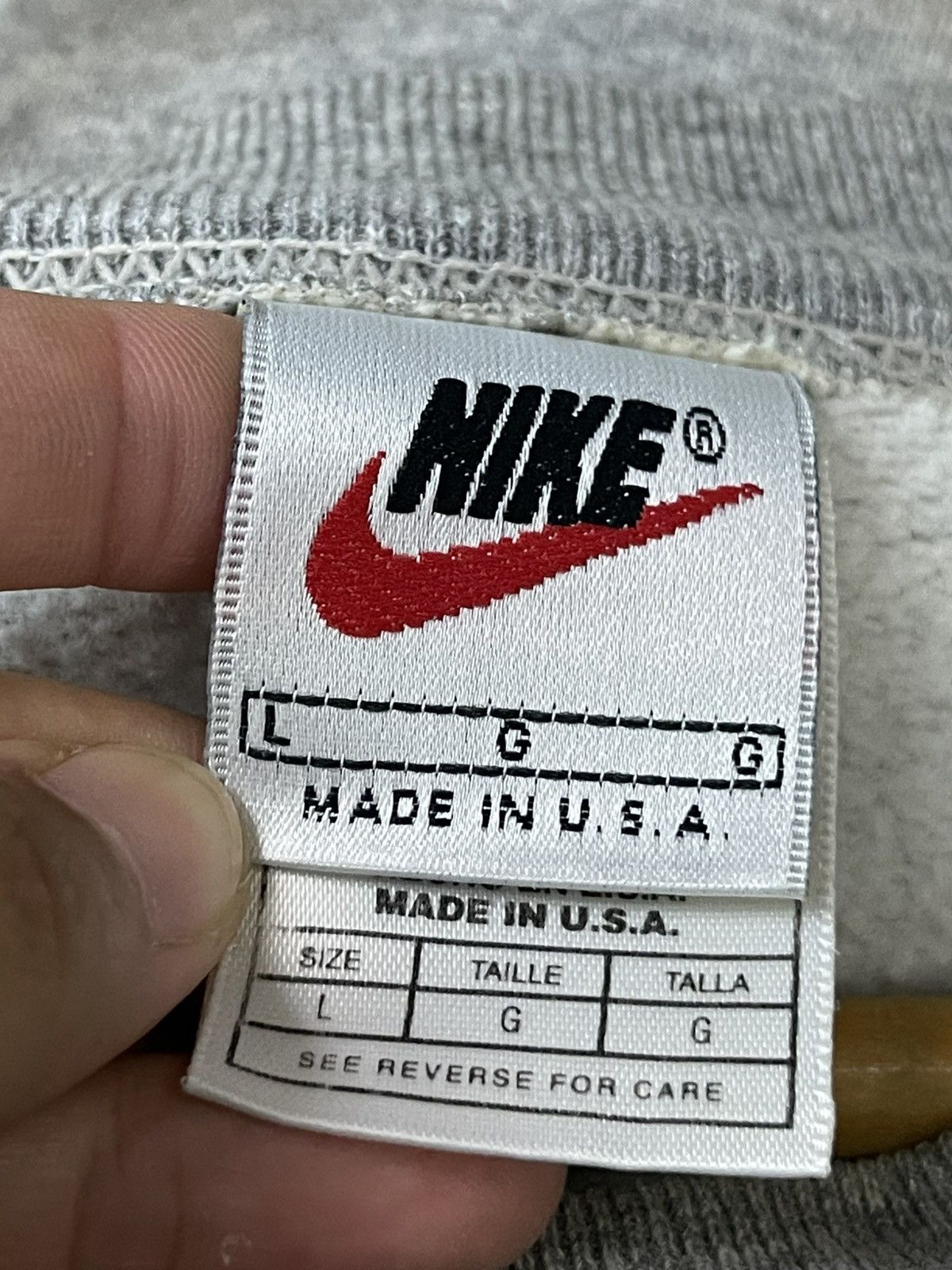 Nike Vintage 90s Nike Swoosh Sweatshirt Size US L / EU 52-54 / 3 - 9 Thumbnail