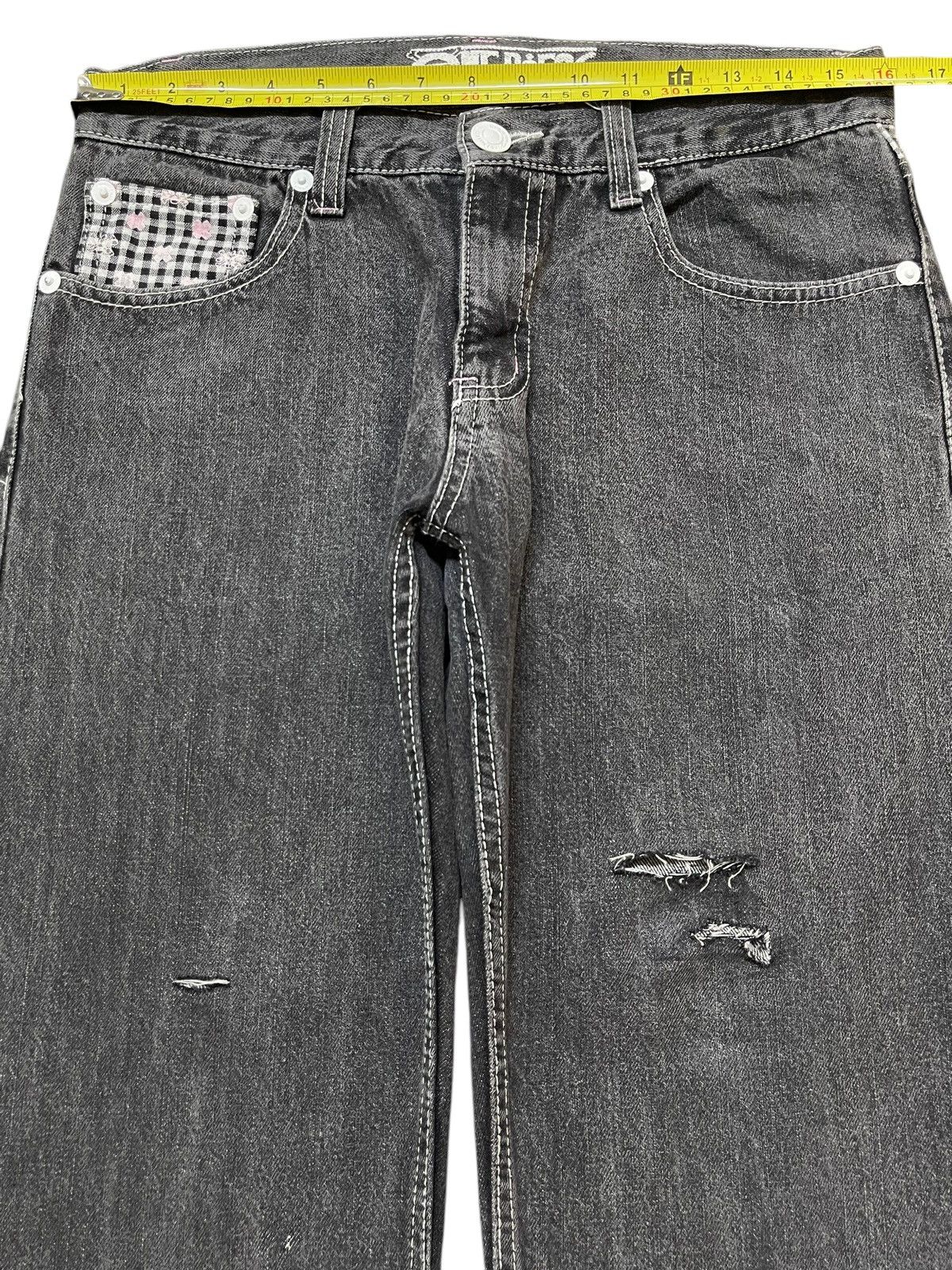 One Piece Vintage Japan One Piece Tony Chopper Distress Loose Jeans Size US 31 - 12 Thumbnail