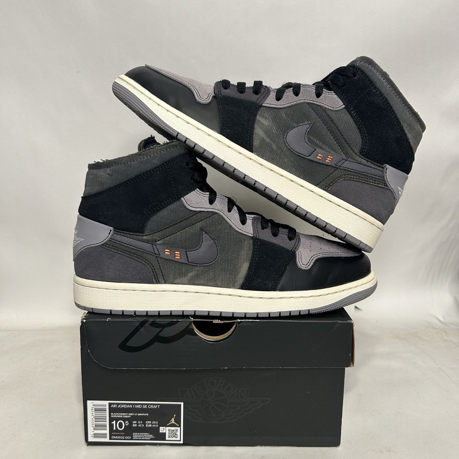 Nike Nike Air Jordan 1 Mid Craft Inside Out “Black Cement Grey” Size US 10.5 / EU 43-44 - 1 Thumbnail