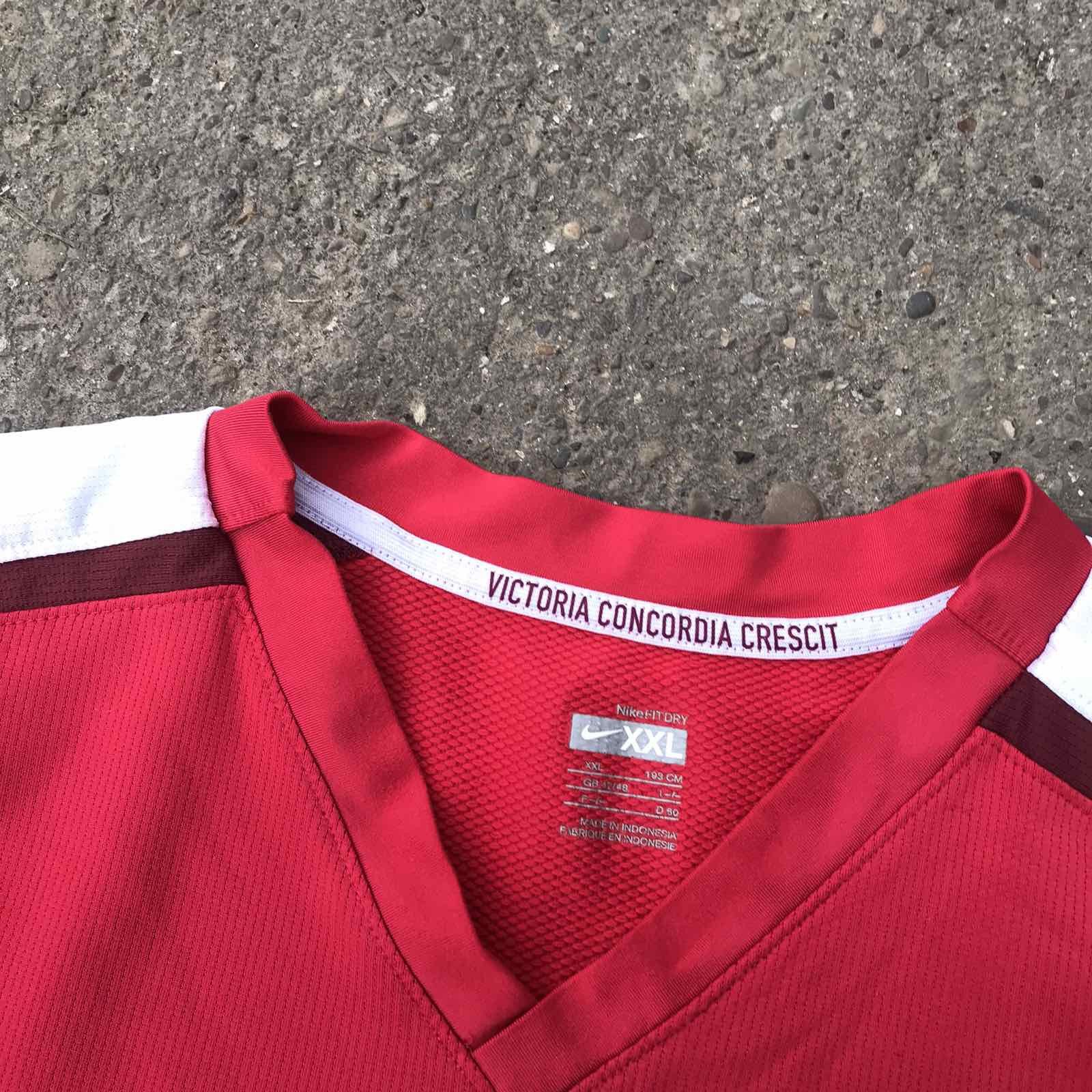 Nike Vintage Nike Arsenal Soccer Jersey Rare Y2k Sz XXL Size US XXL / EU 58 / 5 - 4 Thumbnail
