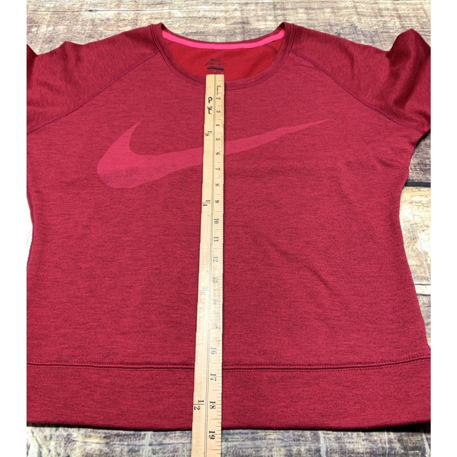 Nike Nike Dri-FIT Sweatshirt Women’s Red Small Pullover Crew Neck Activewear - Nike Woman’s Size Small XS? Size S / US 4 / IT 40 - 6 Thumbnail