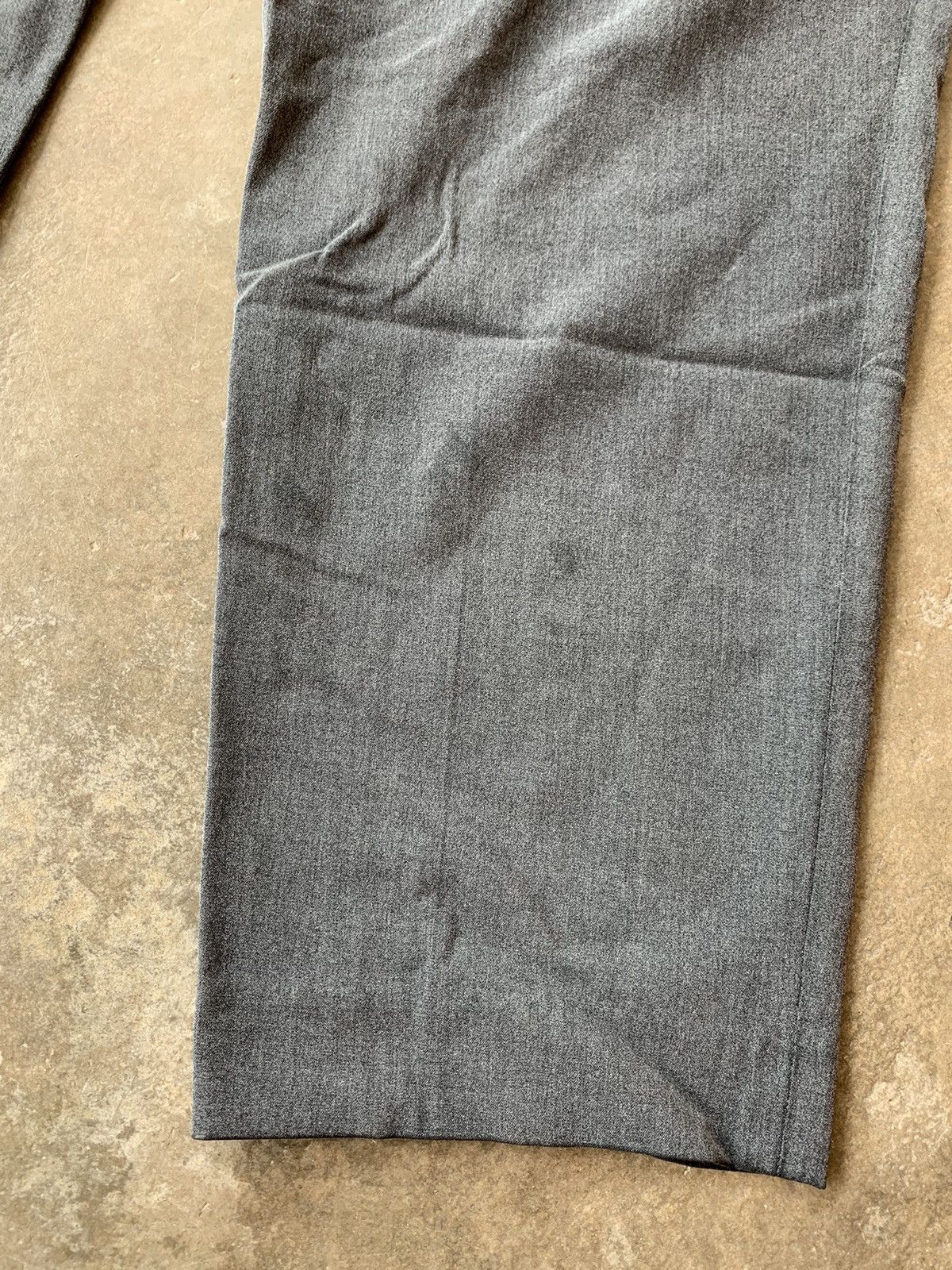 Japanese Brand Steals! Uniqlo Casual Relaxed Office Pants Size US 33 - 7 Thumbnail